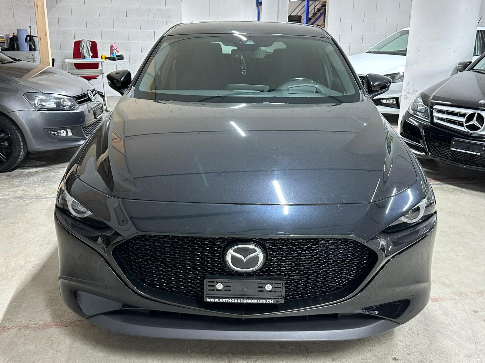 MAZDA 3 Hatchback SKYACTIV-X M Hybrid 180 Ambition AWD-image-2