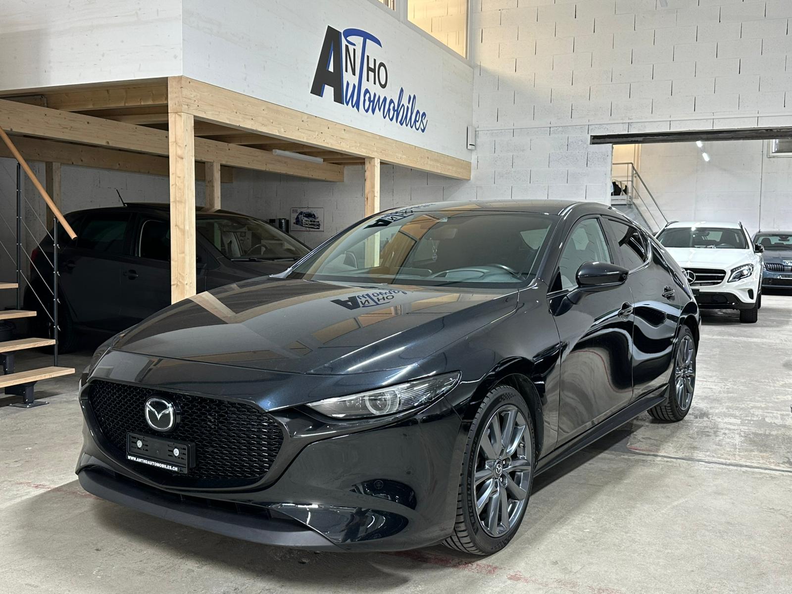 MAZDA 3 Hatchback SKYACTIV-X M Hybrid 180 Ambition AWD-image-0