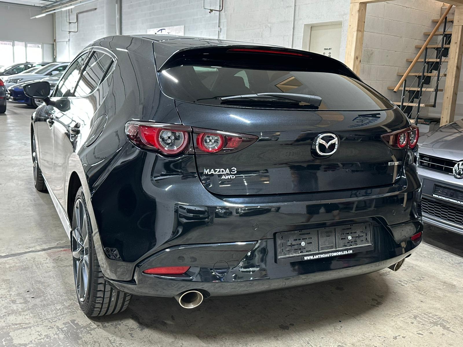 MAZDA 3 Hatchback SKYACTIV-X M Hybrid 180 Ambition AWD-image-4