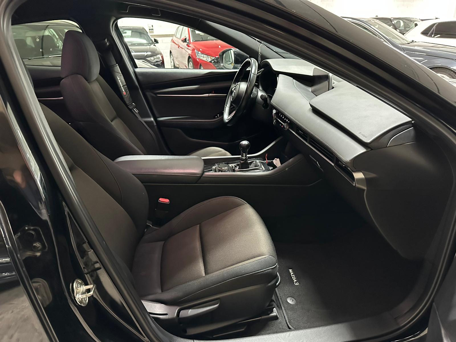 MAZDA 3 Hatchback SKYACTIV-X M Hybrid 180 Ambition AWD-image-12