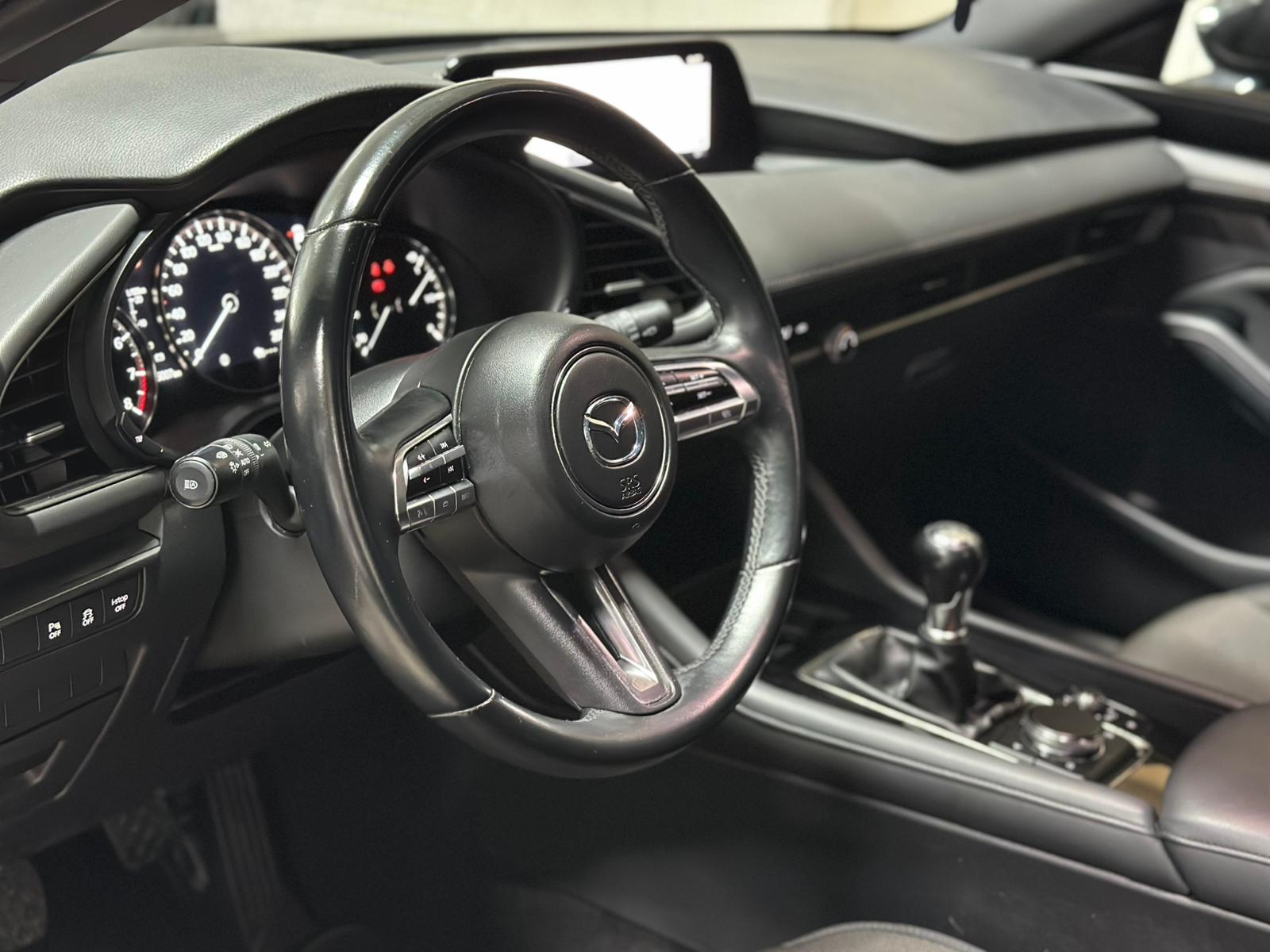 MAZDA 3 Hatchback SKYACTIV-X M Hybrid 180 Ambition AWD-image-11