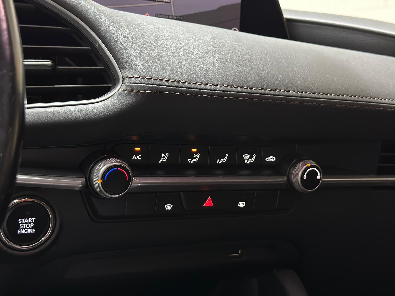 MAZDA 3 Hatchback SKYACTIV-X M Hybrid 180 Ambition AWD-image-14