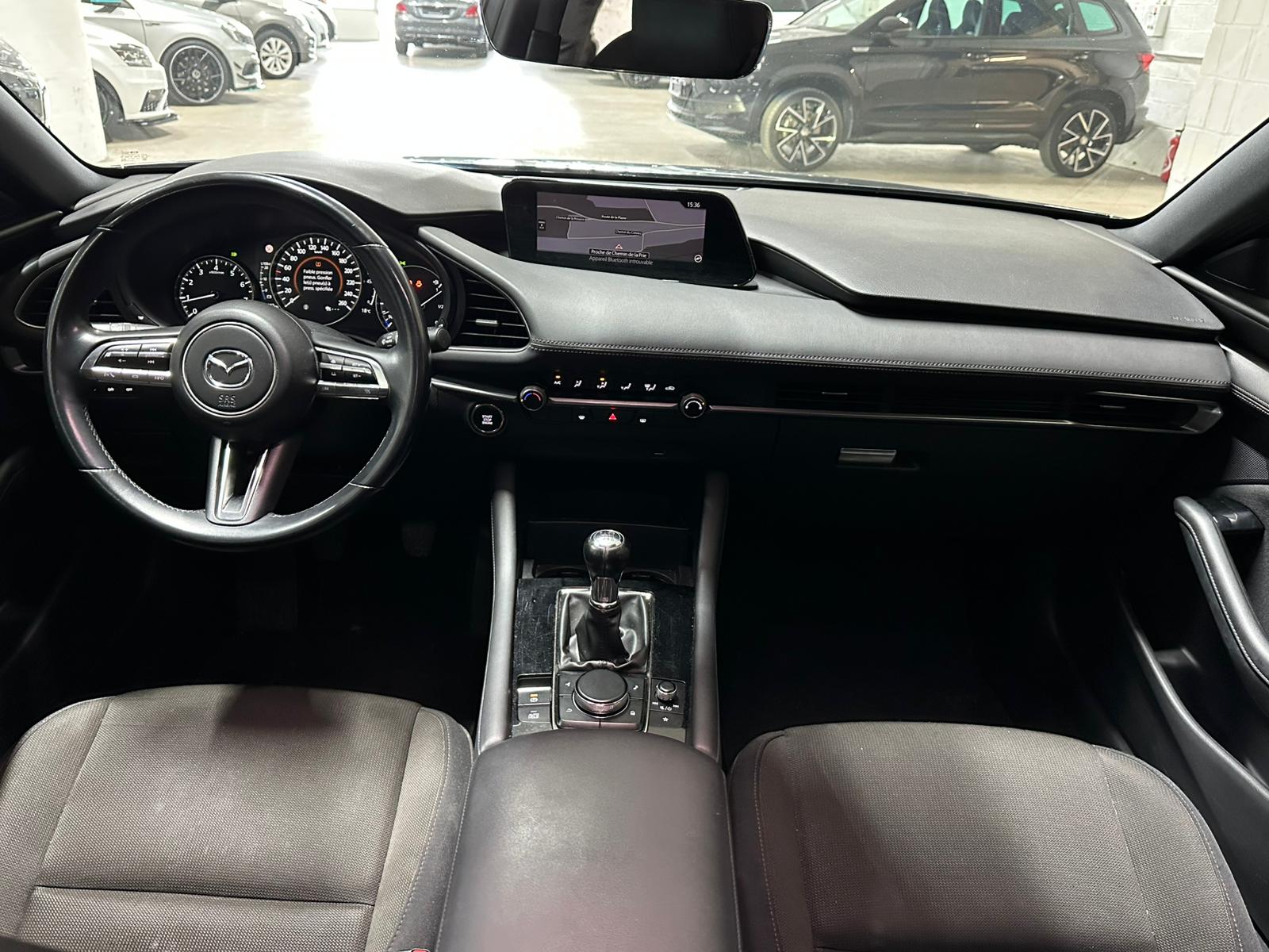 MAZDA 3 Hatchback SKYACTIV-X M Hybrid 180 Ambition AWD-image-6
