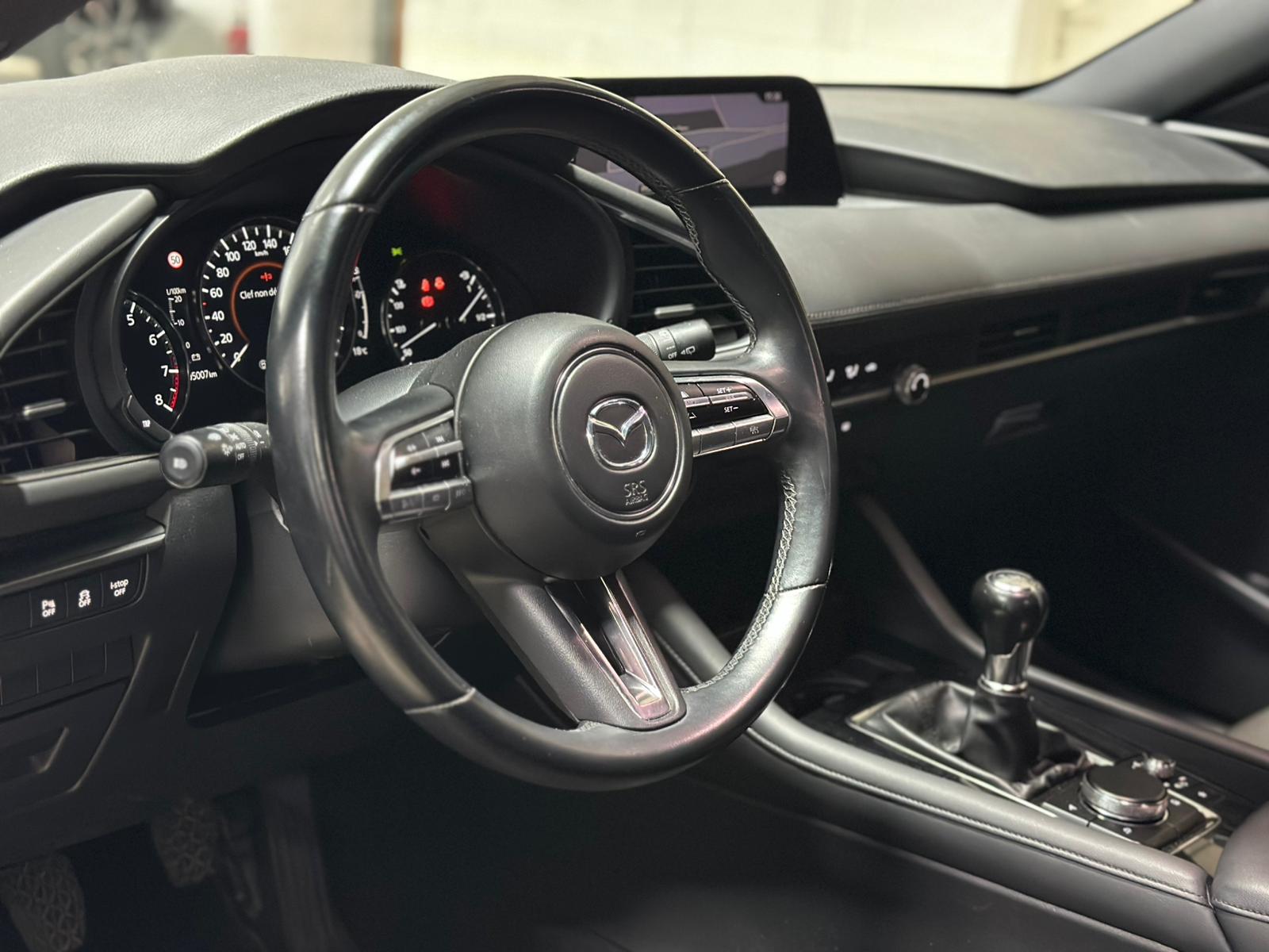 MAZDA 3 Hatchback SKYACTIV-X M Hybrid 180 Ambition AWD-image-11