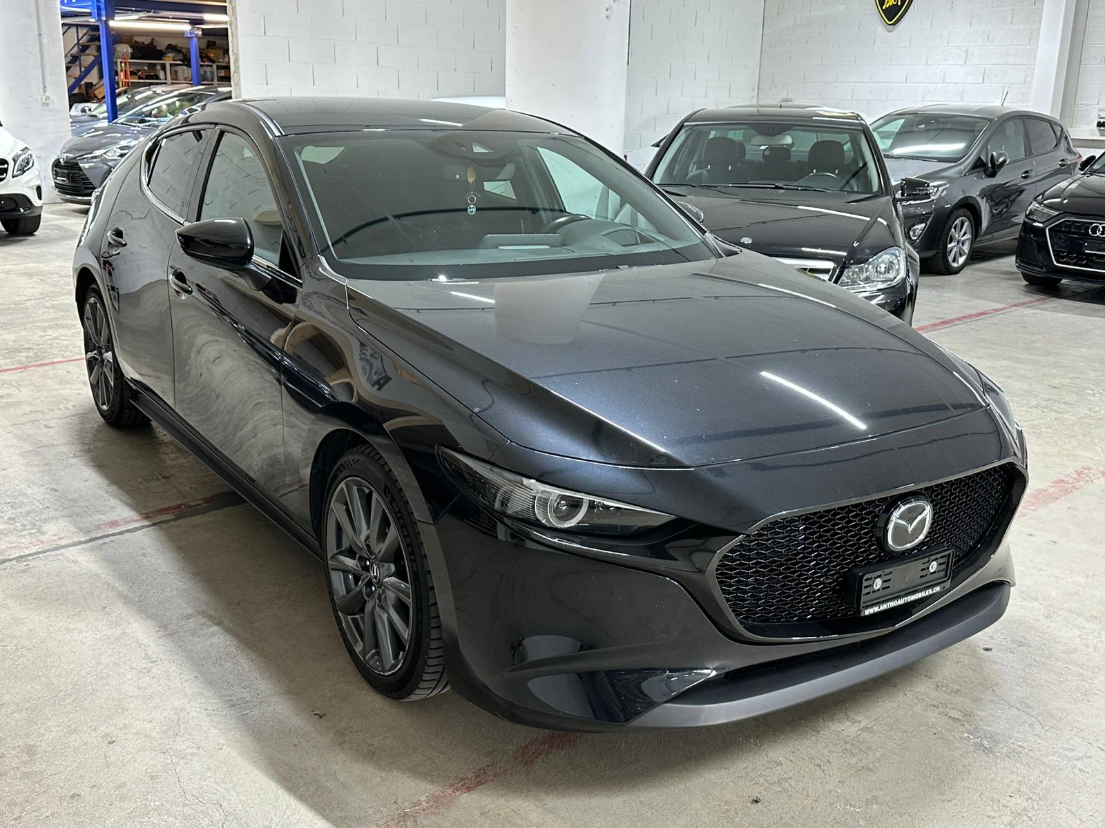 MAZDA 3 Hatchback SKYACTIV-X M Hybrid 180 Ambition AWD-image-1