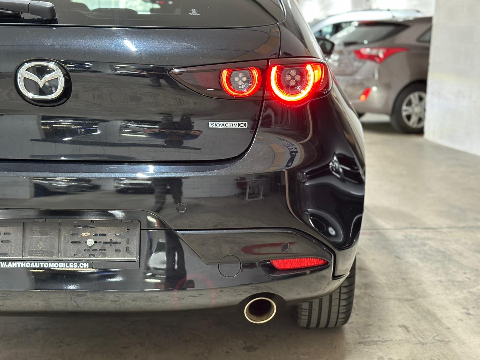 MAZDA 3 Hatchback SKYACTIV-X M Hybrid 180 Ambition AWD-image-6