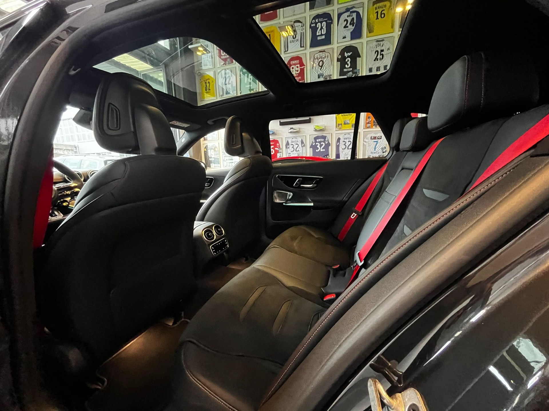 MERCEDES-BENZ C AMG 43 T 4Matic-image-14