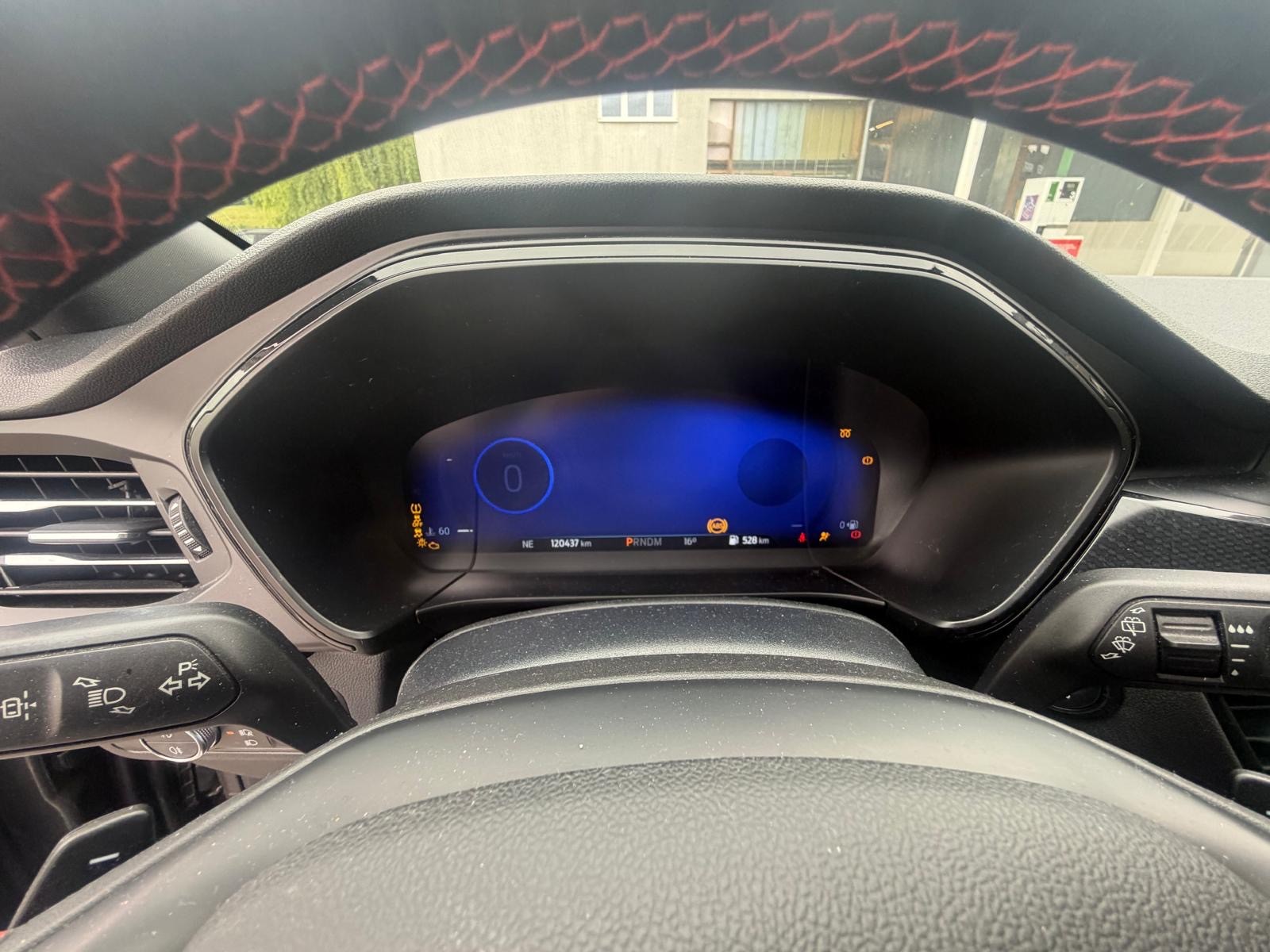 FORD Kuga 2.0 TDCi EcoBlue ST-Line 4WD Automat-image-4