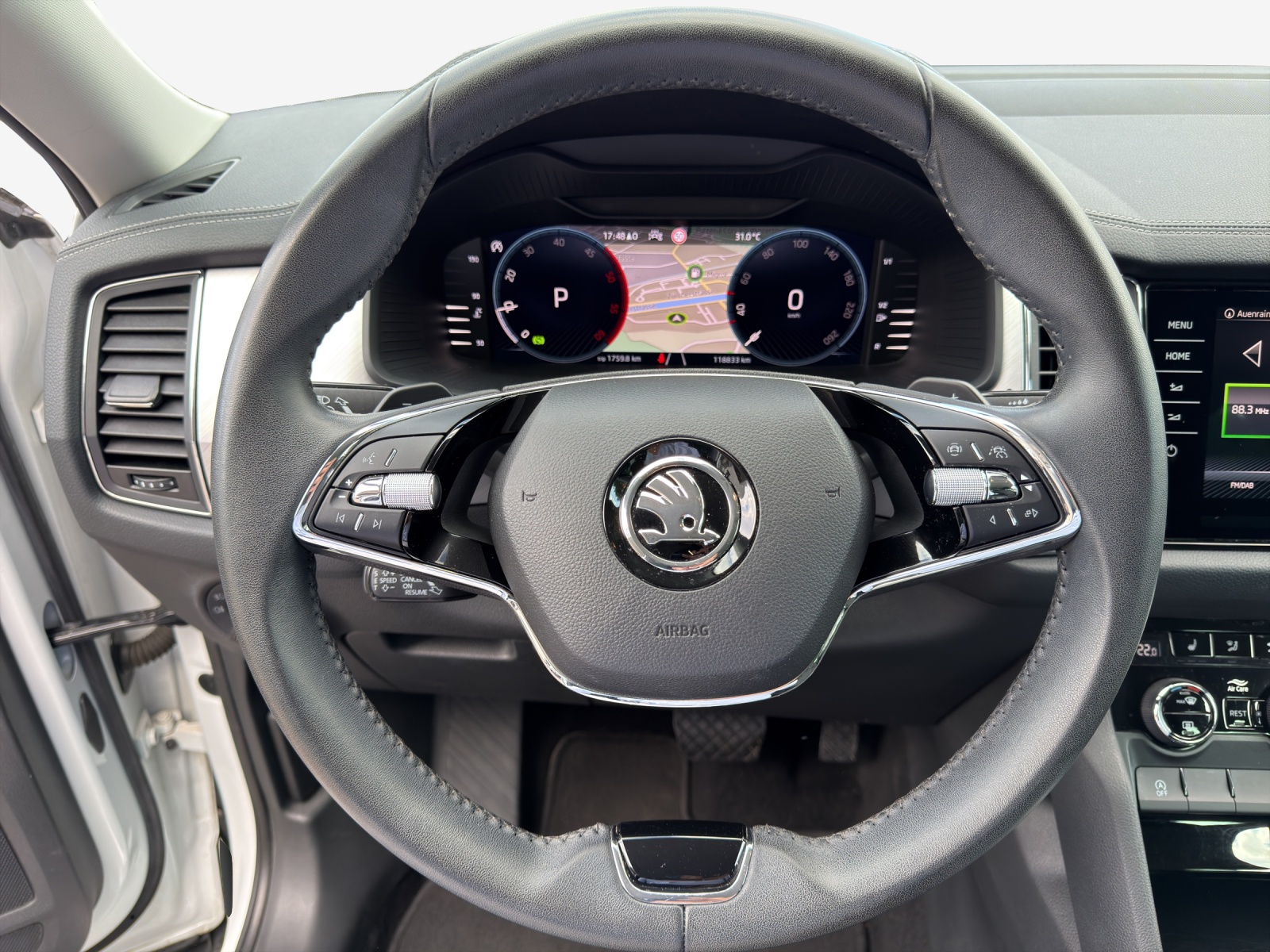 SKODA Kodiaq 2.0 TDI CR Ambition 4x4 DSG-image-9