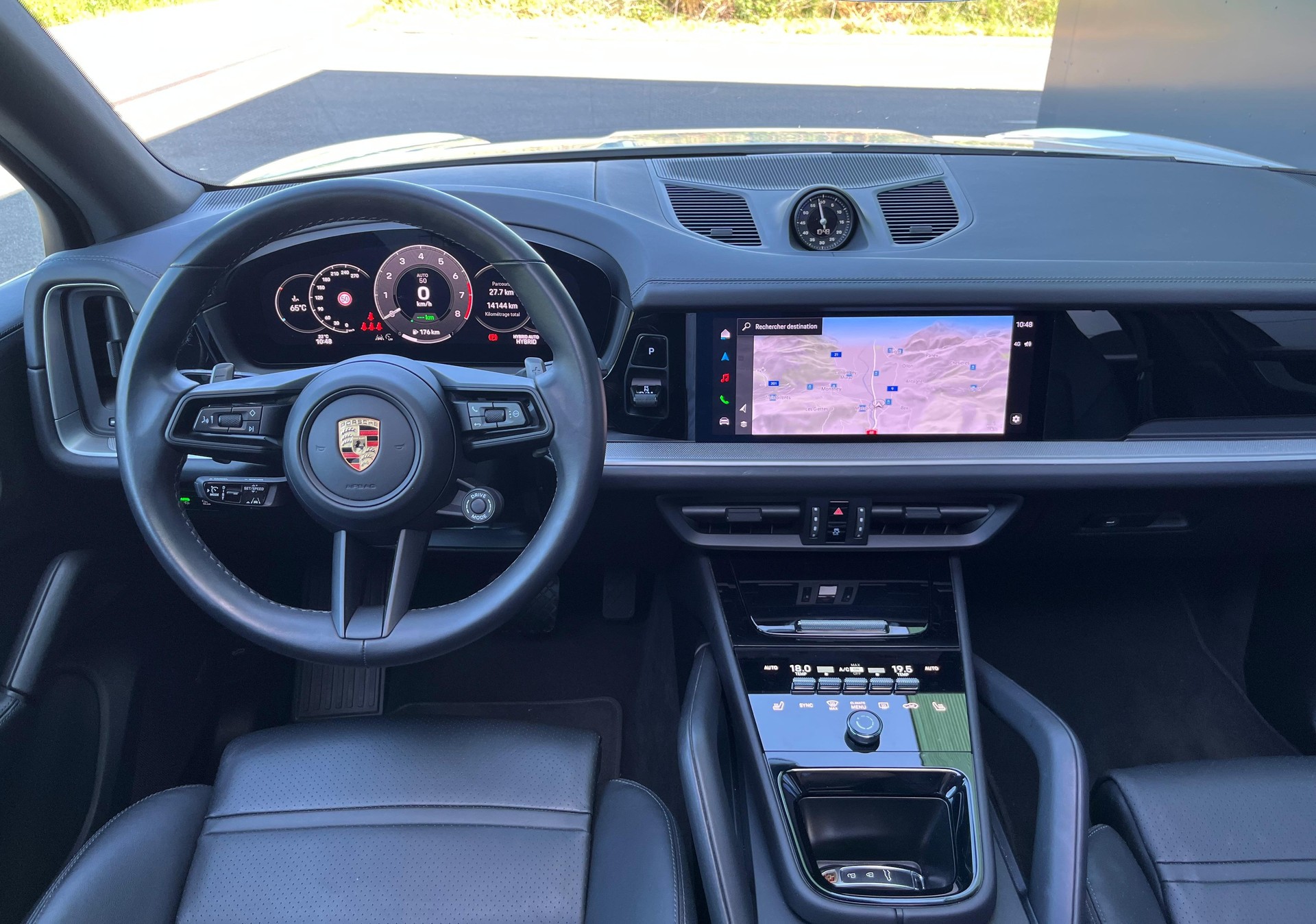 PORSCHE Cayenne E-Hybrid Tiptronic-image-11