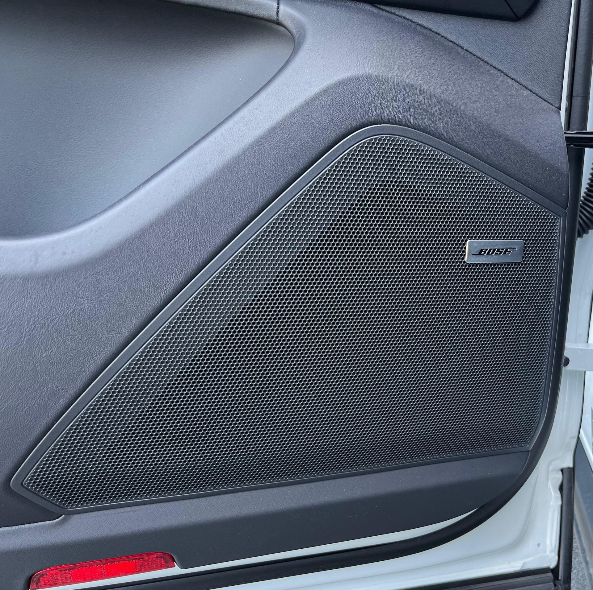 PORSCHE Cayenne E-Hybrid Tiptronic-image-18