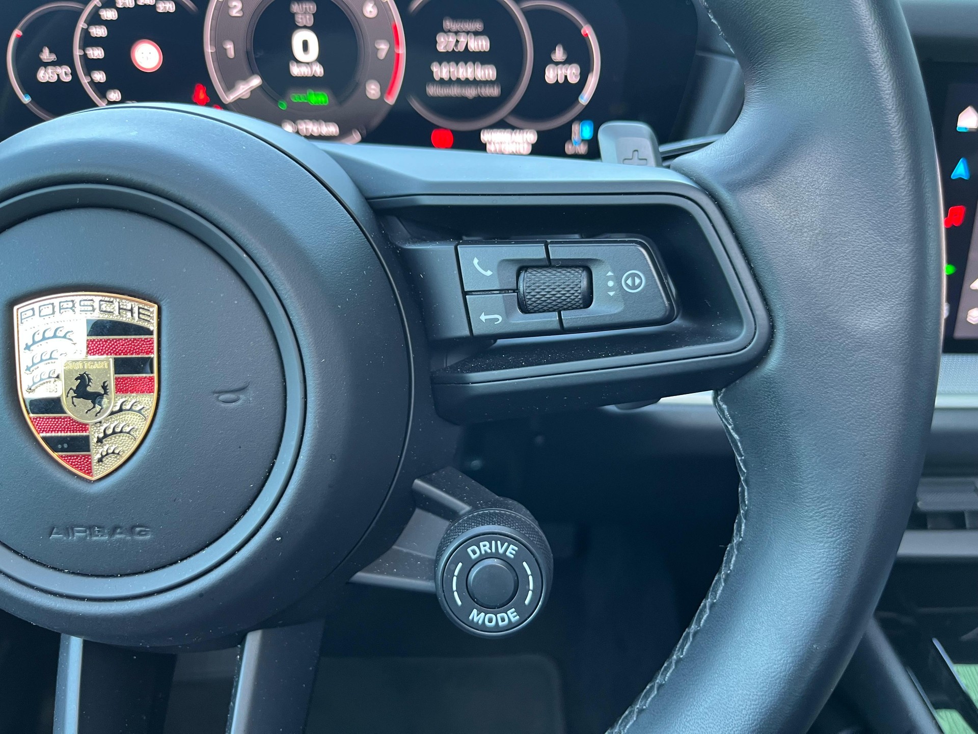 PORSCHE Cayenne E-Hybrid Tiptronic-image-14