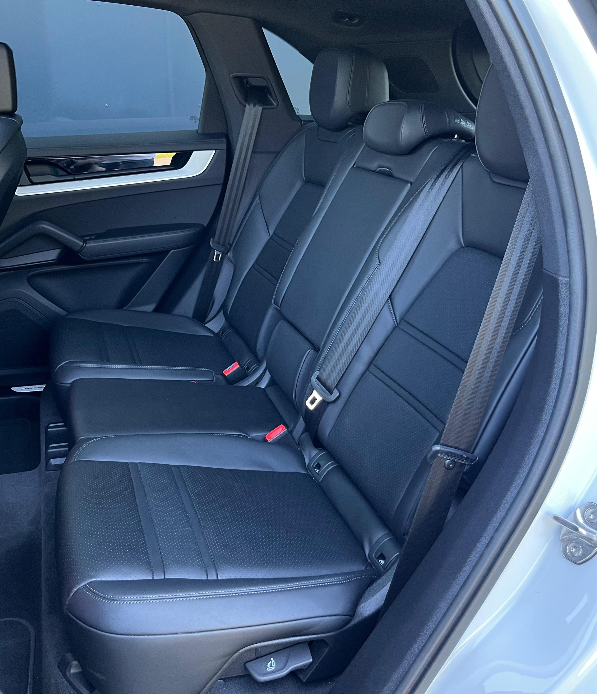 PORSCHE Cayenne E-Hybrid Tiptronic-image-8