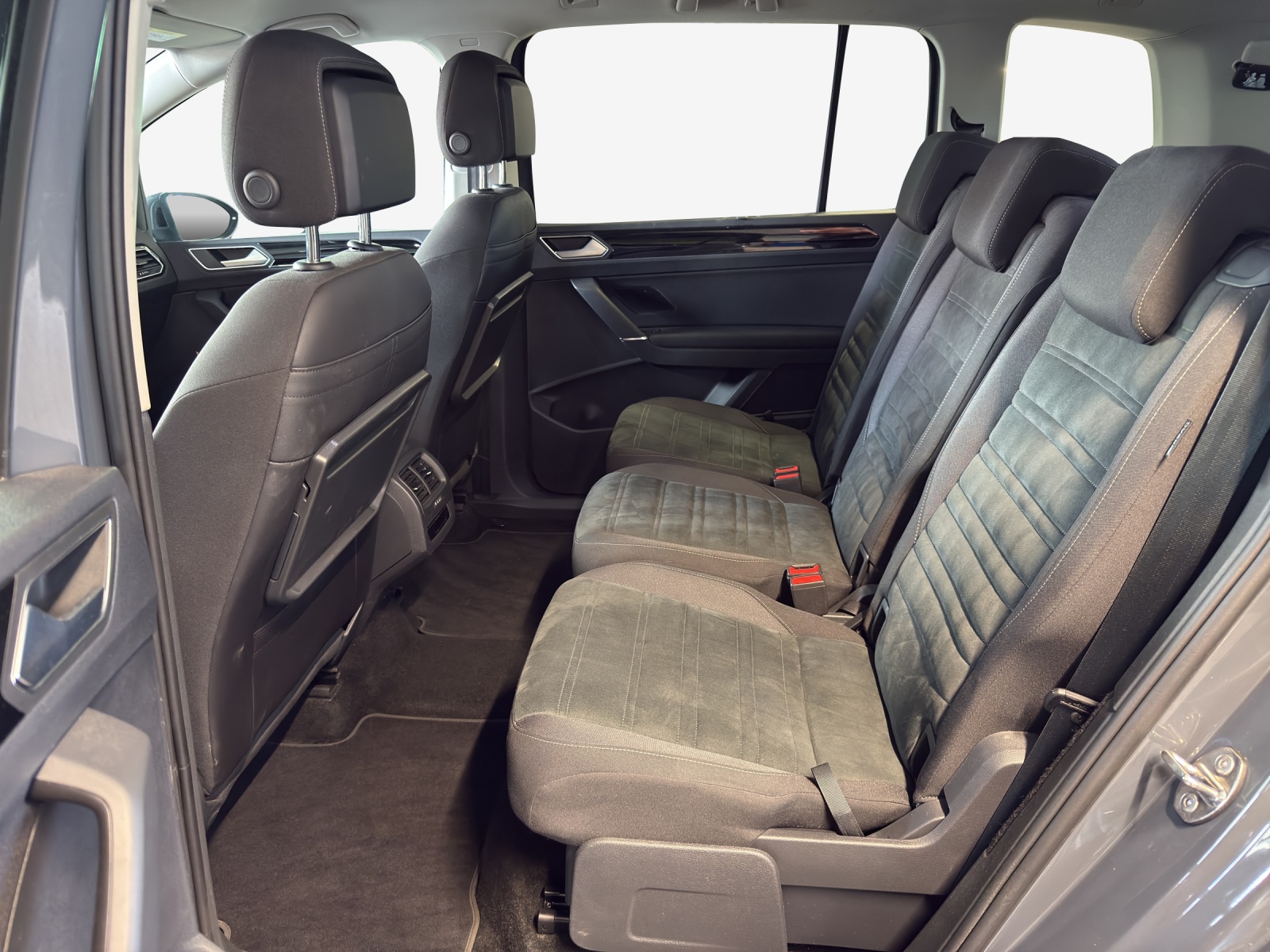 VW Touran 1.5 TSI EVO Highline DSG-image-11