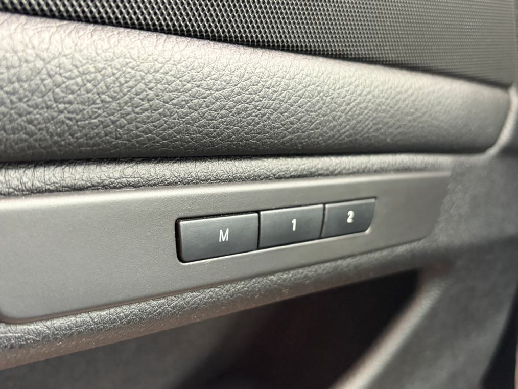BMW 530d Touring xDrive M Sport-image-4