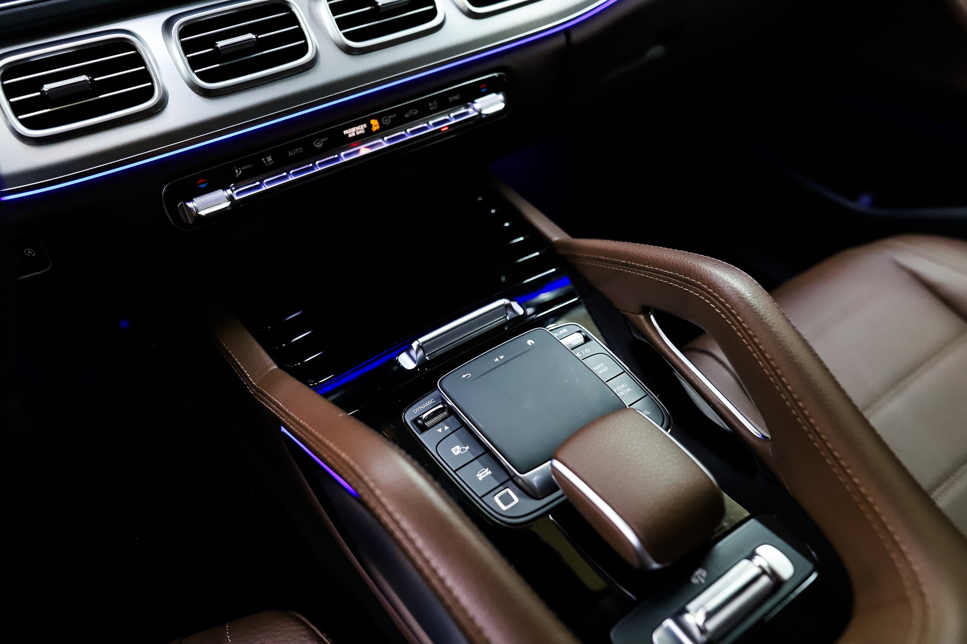MERCEDES-BENZ GLE Coupé 300 d 4Matic+ 9G-Tronic *FACELIFT*-image-9