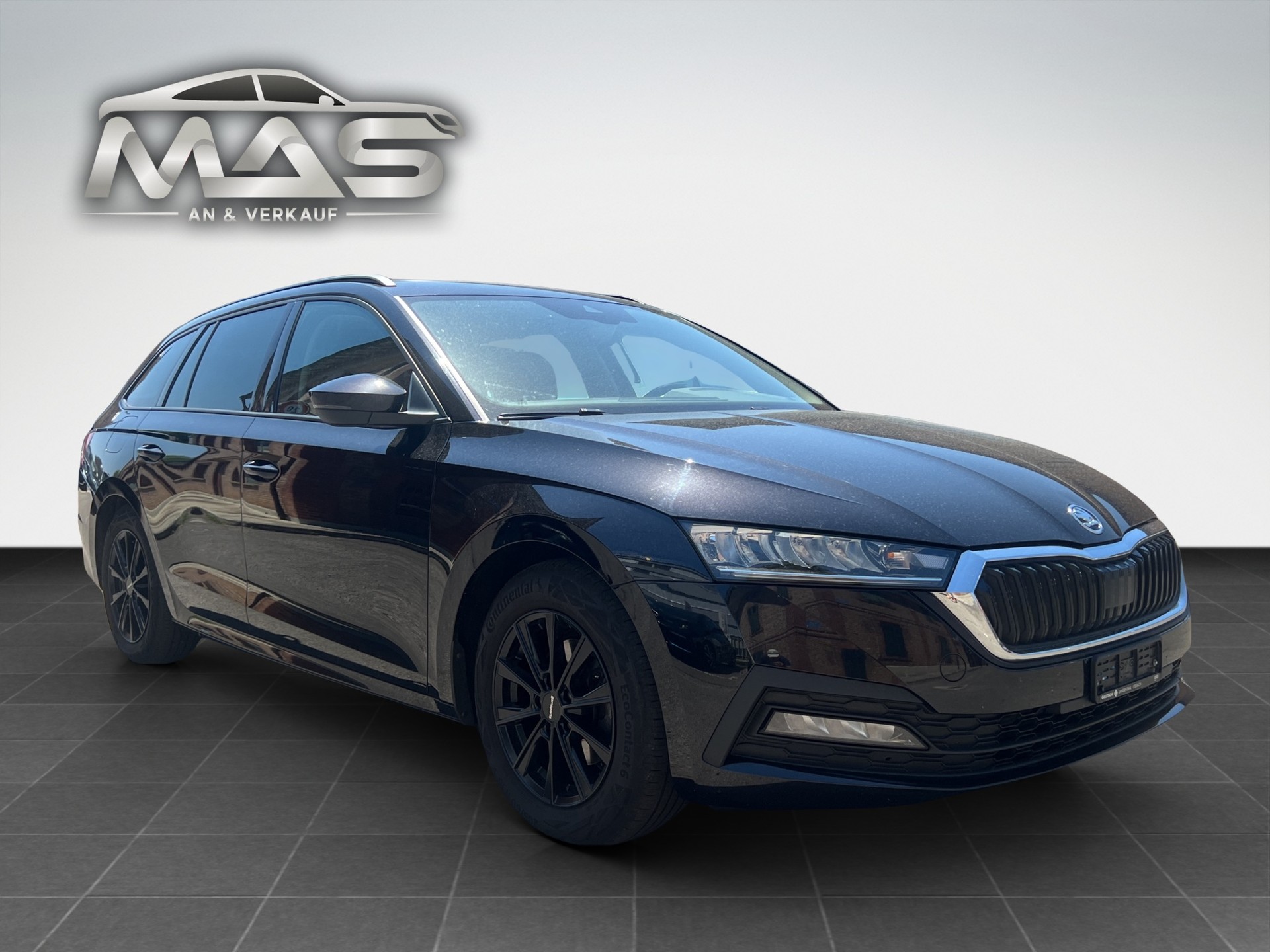 SKODA Octavia Combi 2.0 TDI DSG Ambition-image-0