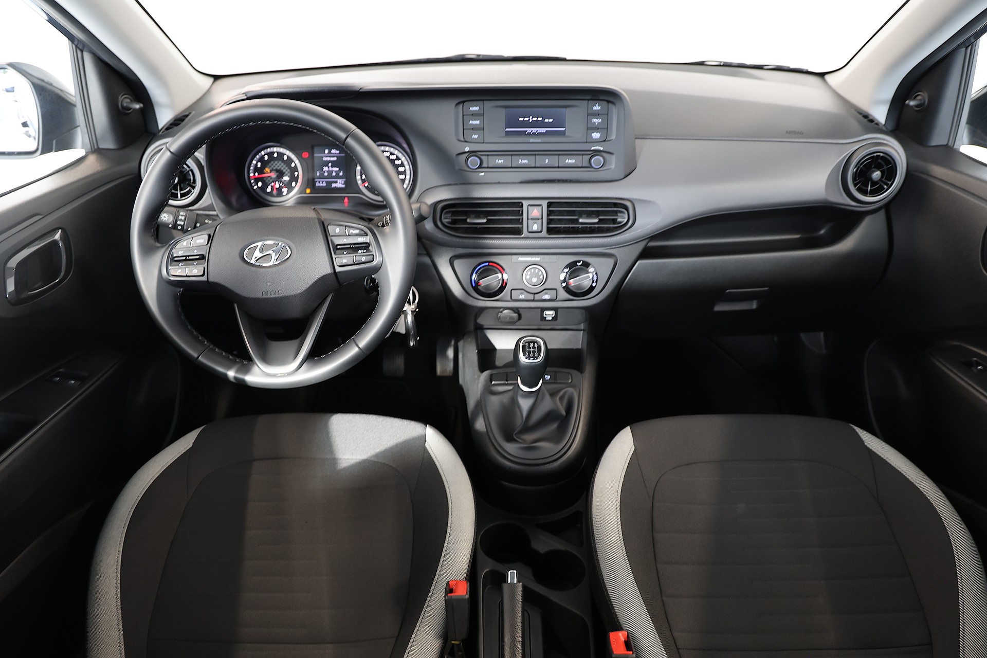 HYUNDAI i10 1.0 Pica-image-10