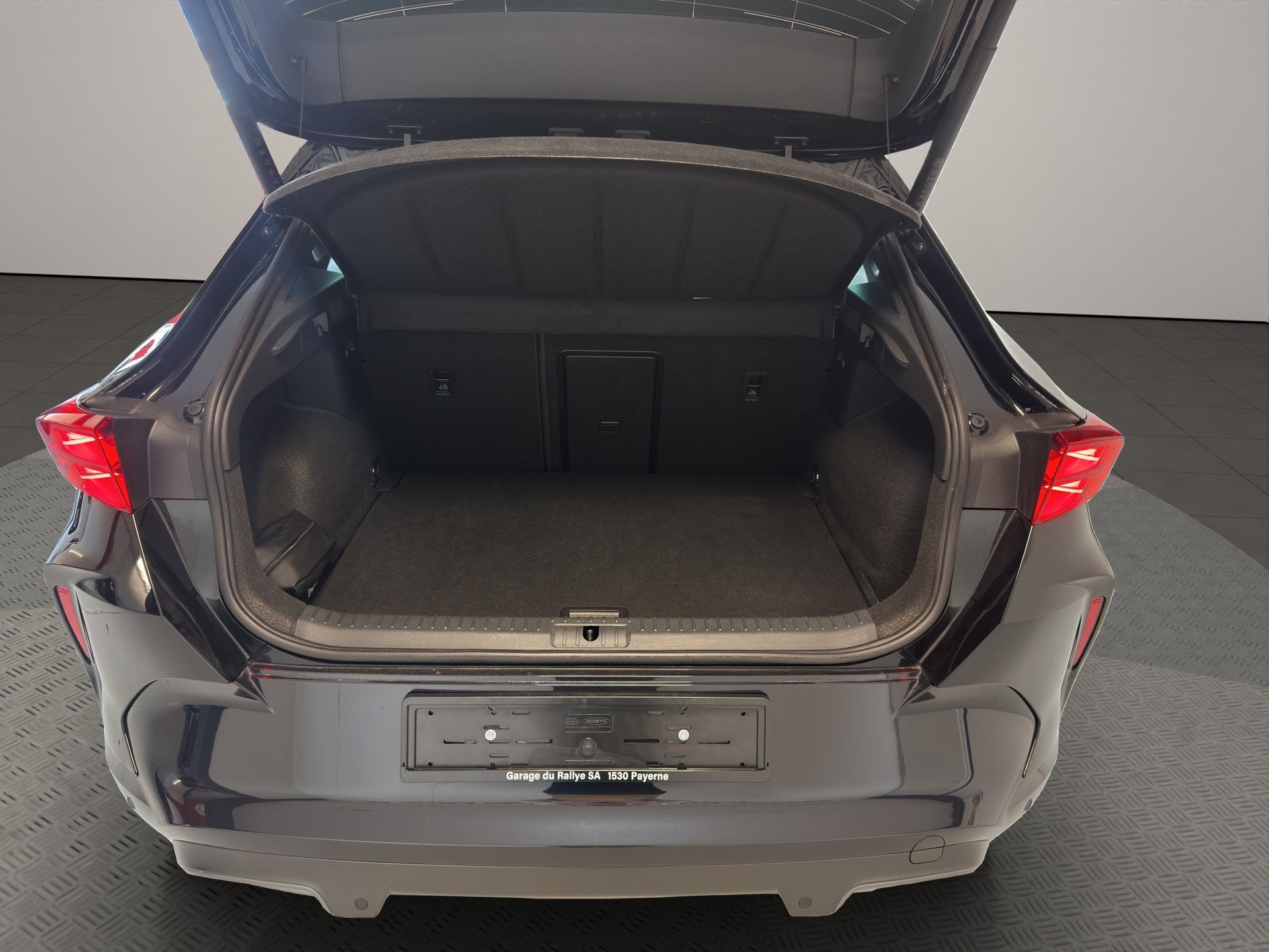 CUPRA Formentor 1.5 TSI DSG-image-5