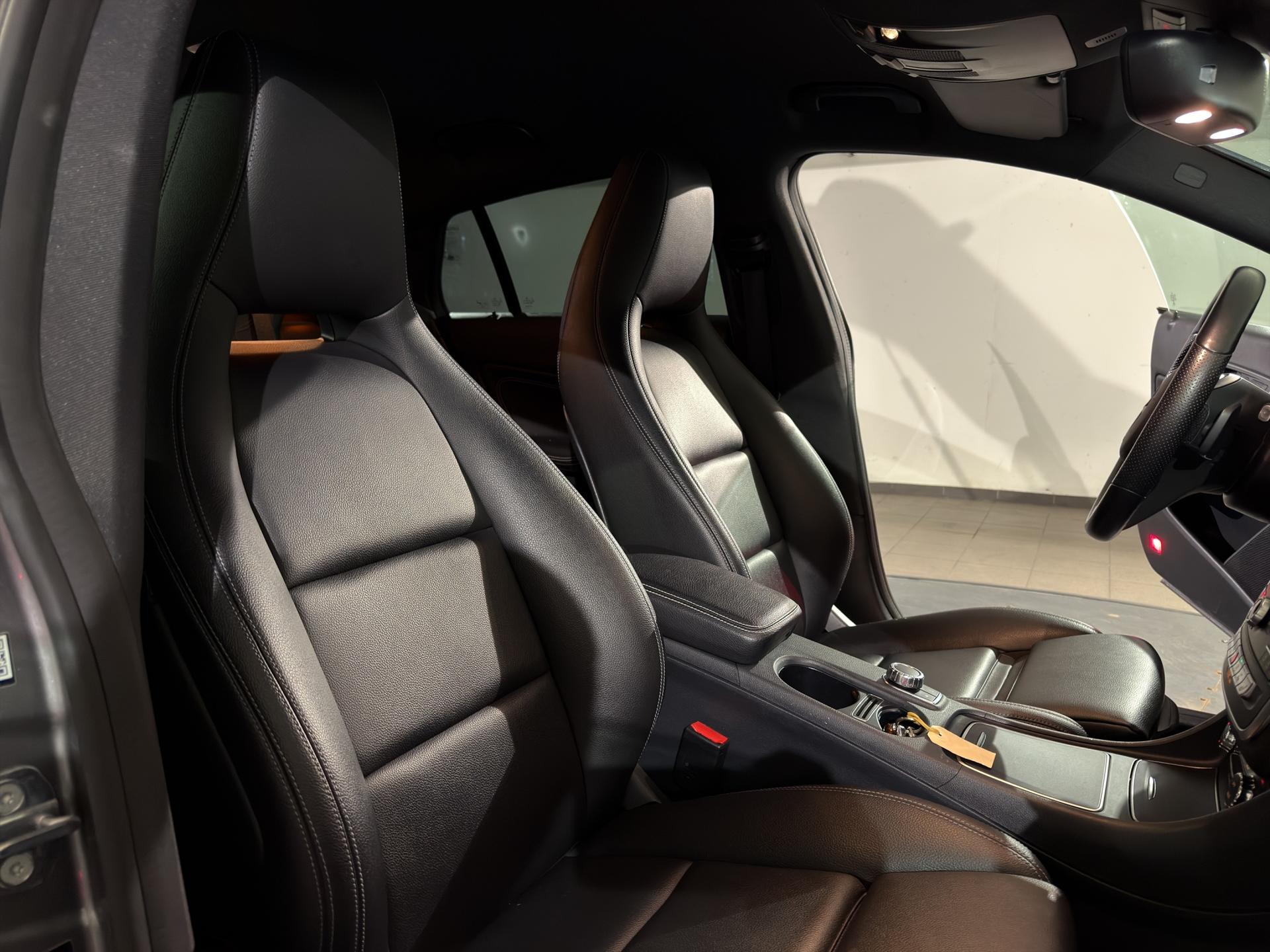 MERCEDES-BENZ CLA Shooting Brake 220 Urban 4Matic 7G-DCT-image-18
