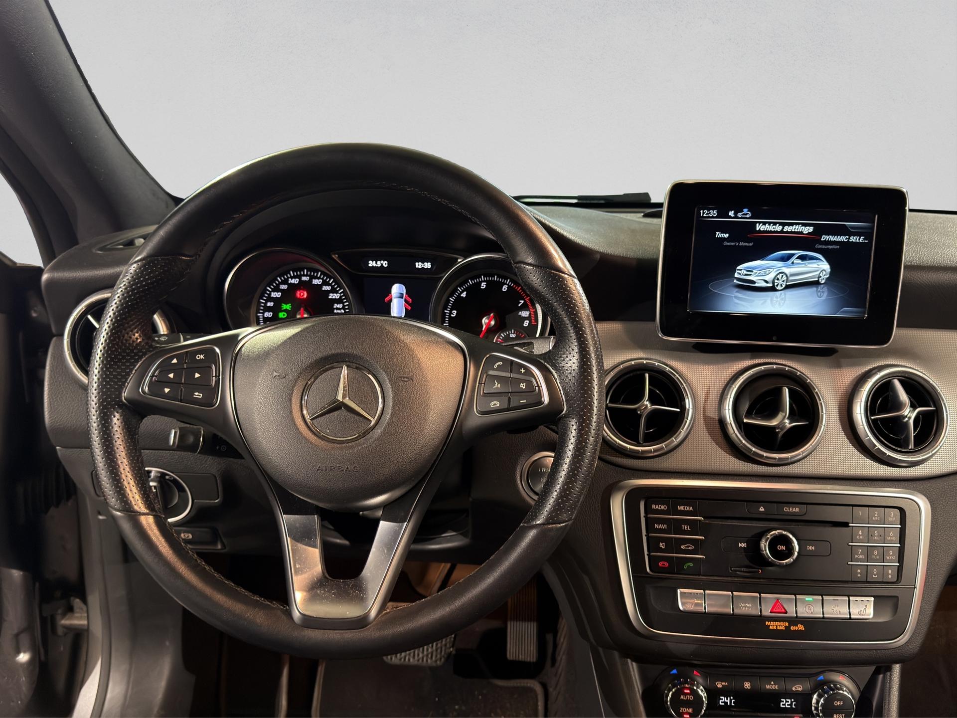 MERCEDES-BENZ CLA Shooting Brake 220 Urban 4Matic 7G-DCT-image-13