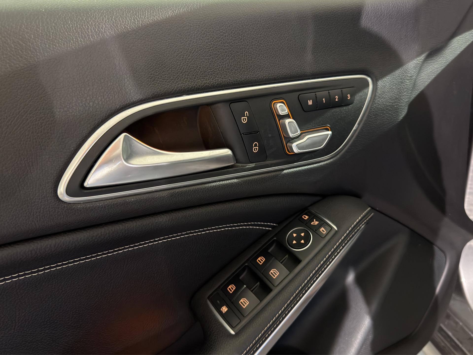 MERCEDES-BENZ CLA Shooting Brake 220 Urban 4Matic 7G-DCT-image-19