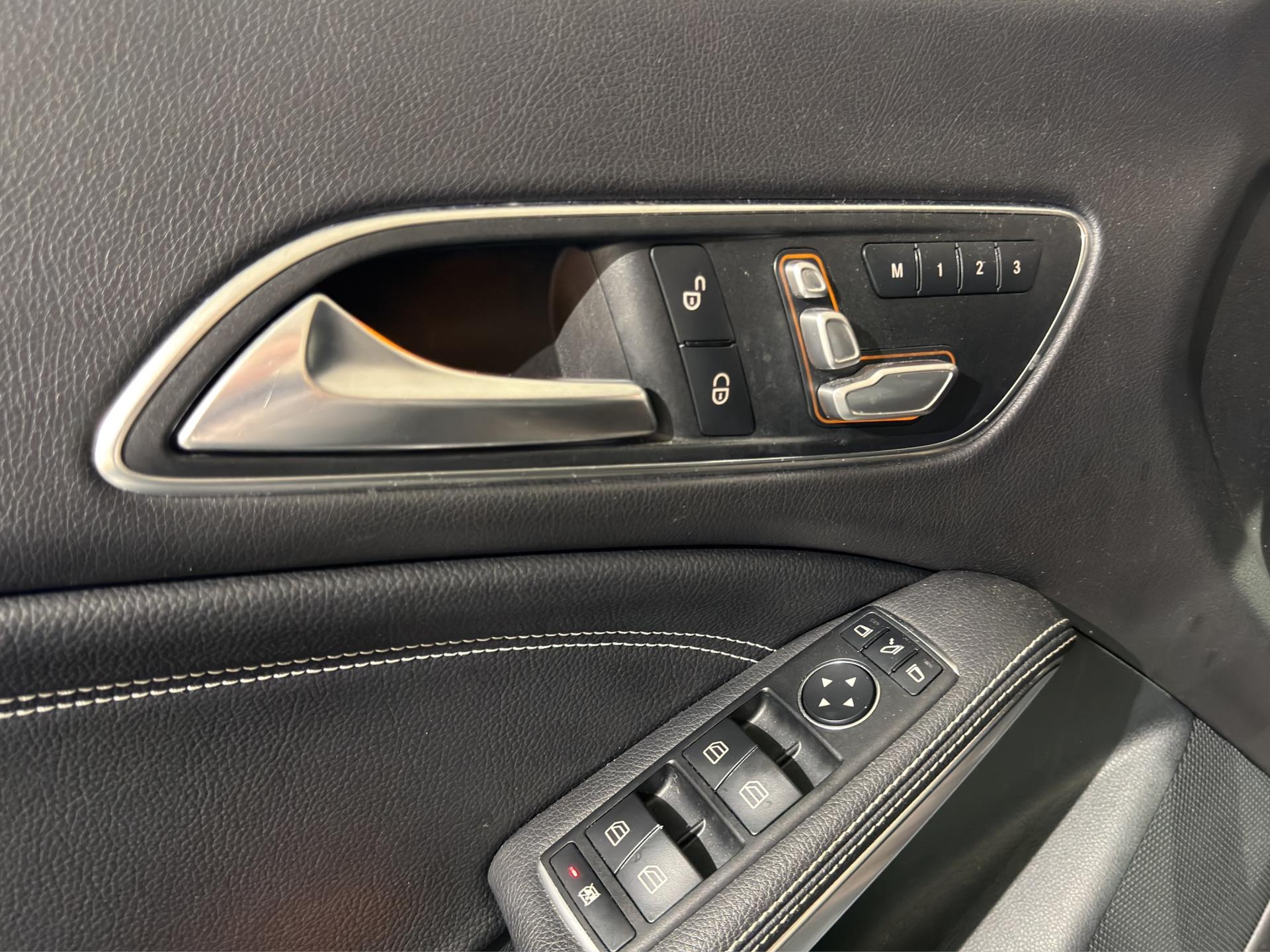 MERCEDES-BENZ CLA Shooting Brake 220 Urban 4Matic 7G-DCT-image-22