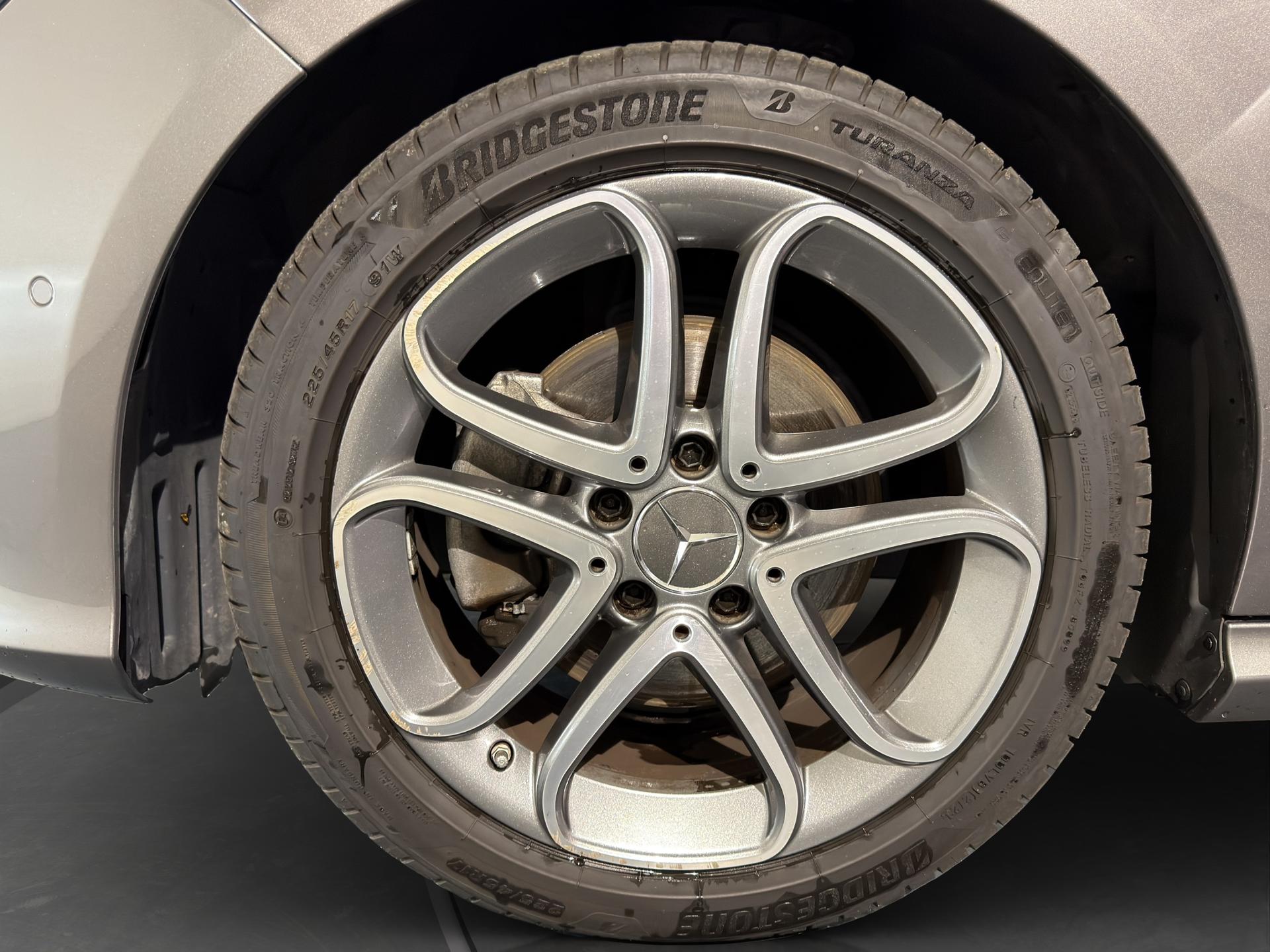MERCEDES-BENZ CLA Shooting Brake 220 Urban 4Matic 7G-DCT-image-16