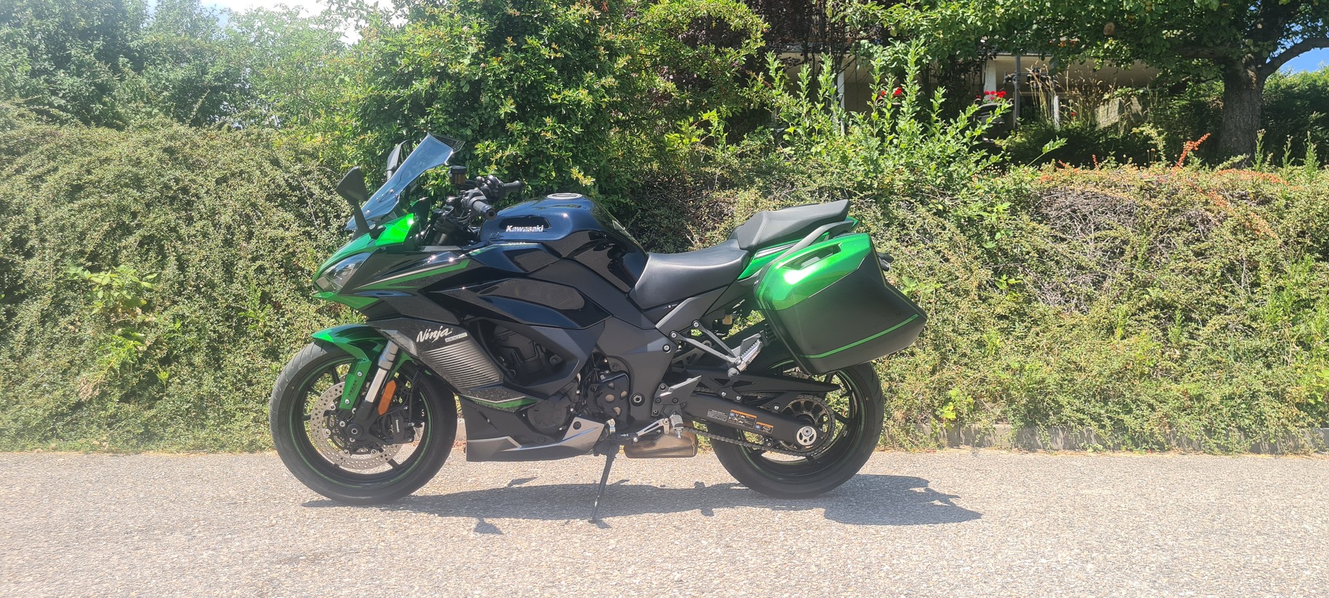 KAWASAKI Ninja 1000 SX Tourer-image-1