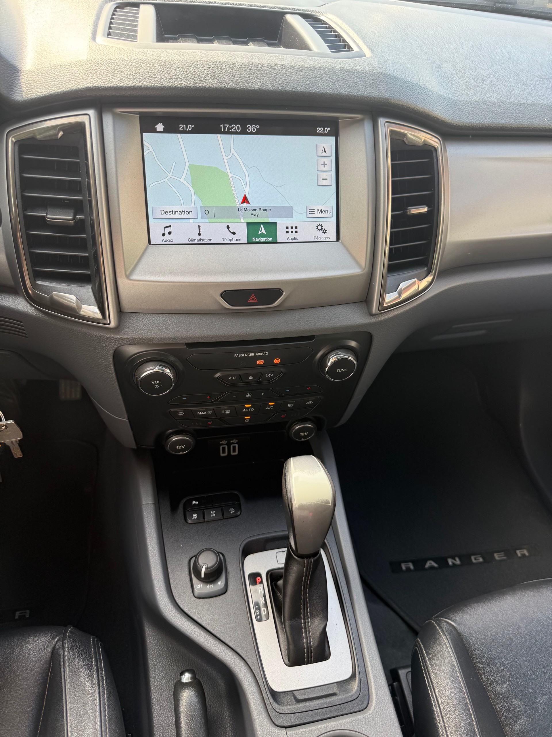 FORD Ranger LTD 3.2 TDCi 4x4 A-image-11