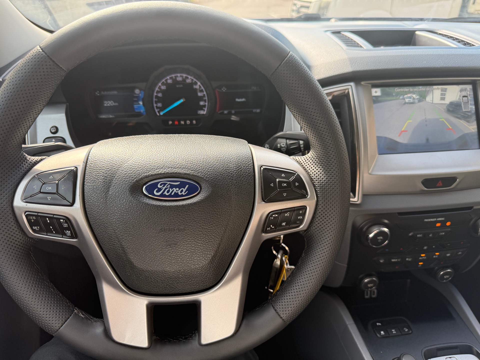 FORD Ranger LTD 3.2 TDCi 4x4 A-image-9