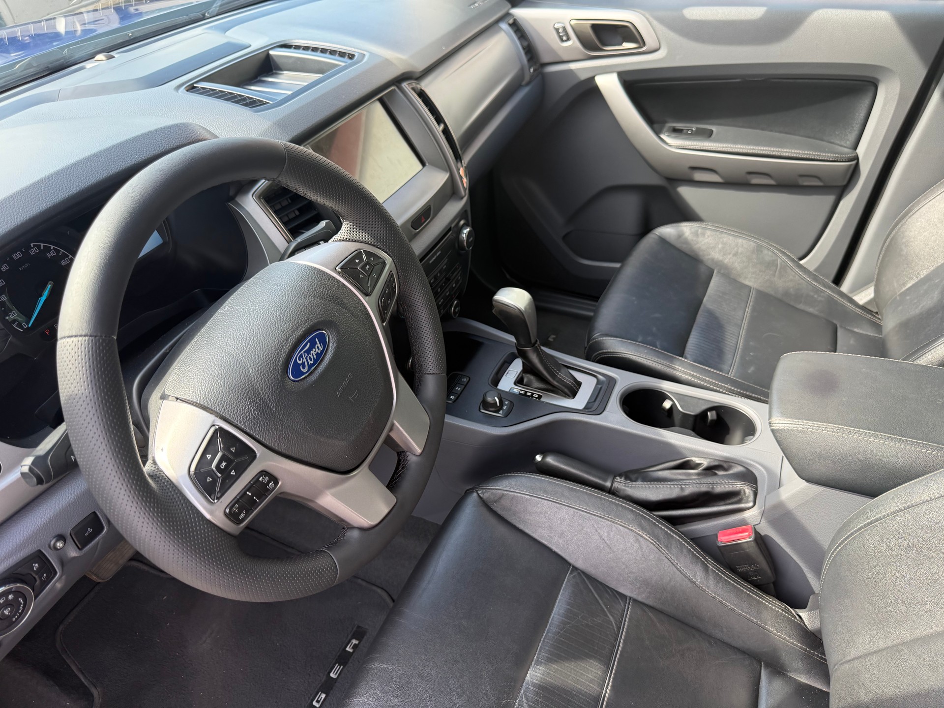 FORD Ranger LTD 3.2 TDCi 4x4 A-image-8