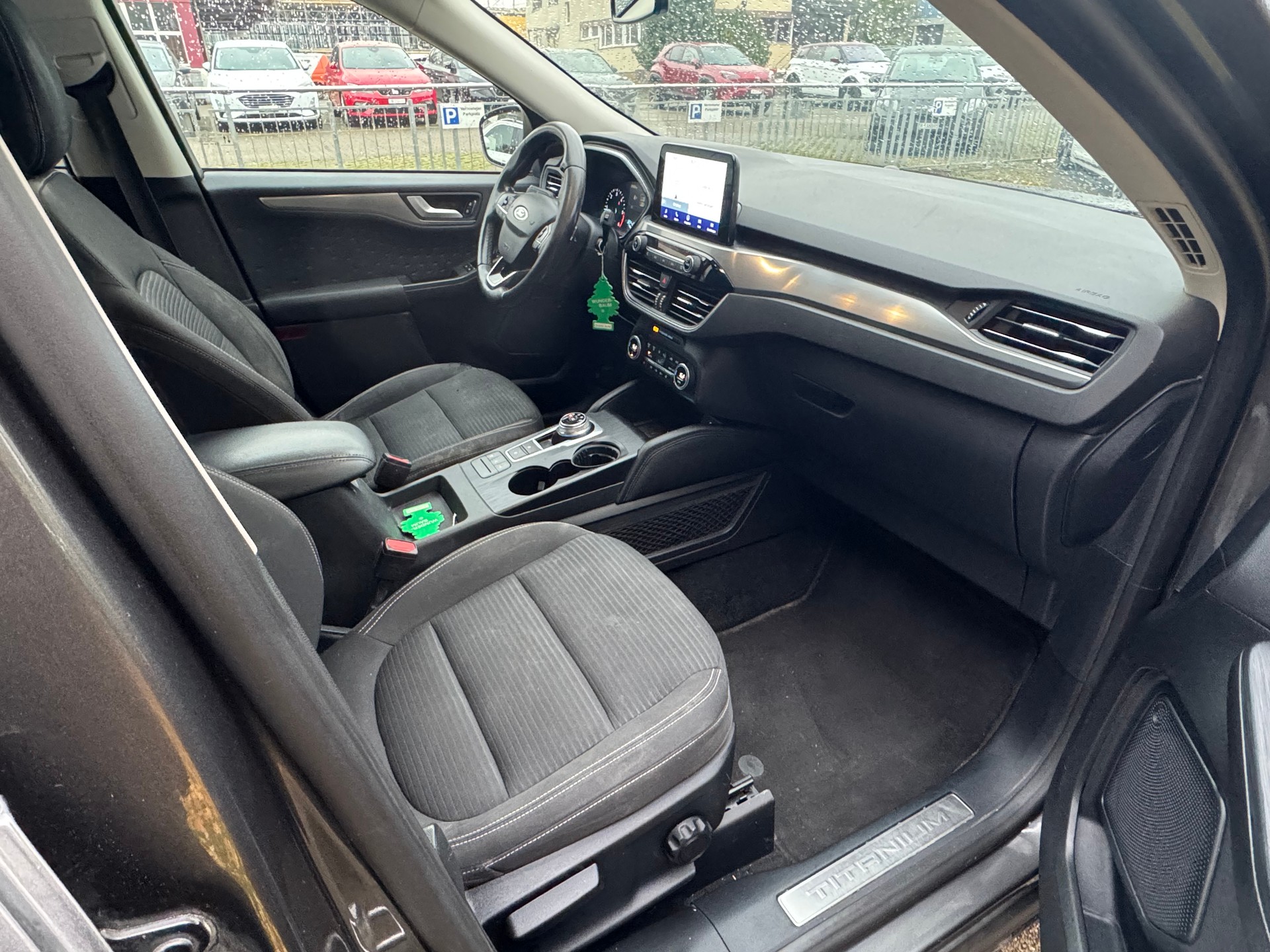 FORD Kuga 2.0 TDCi EcoBlue Titanium X 4WD-image-7