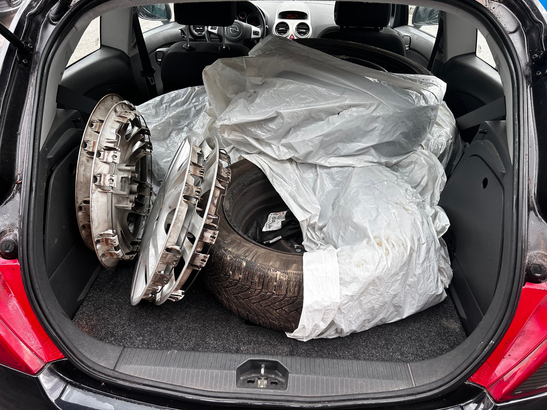 OPEL Corsa 1.4 TP Enjoy-image-8