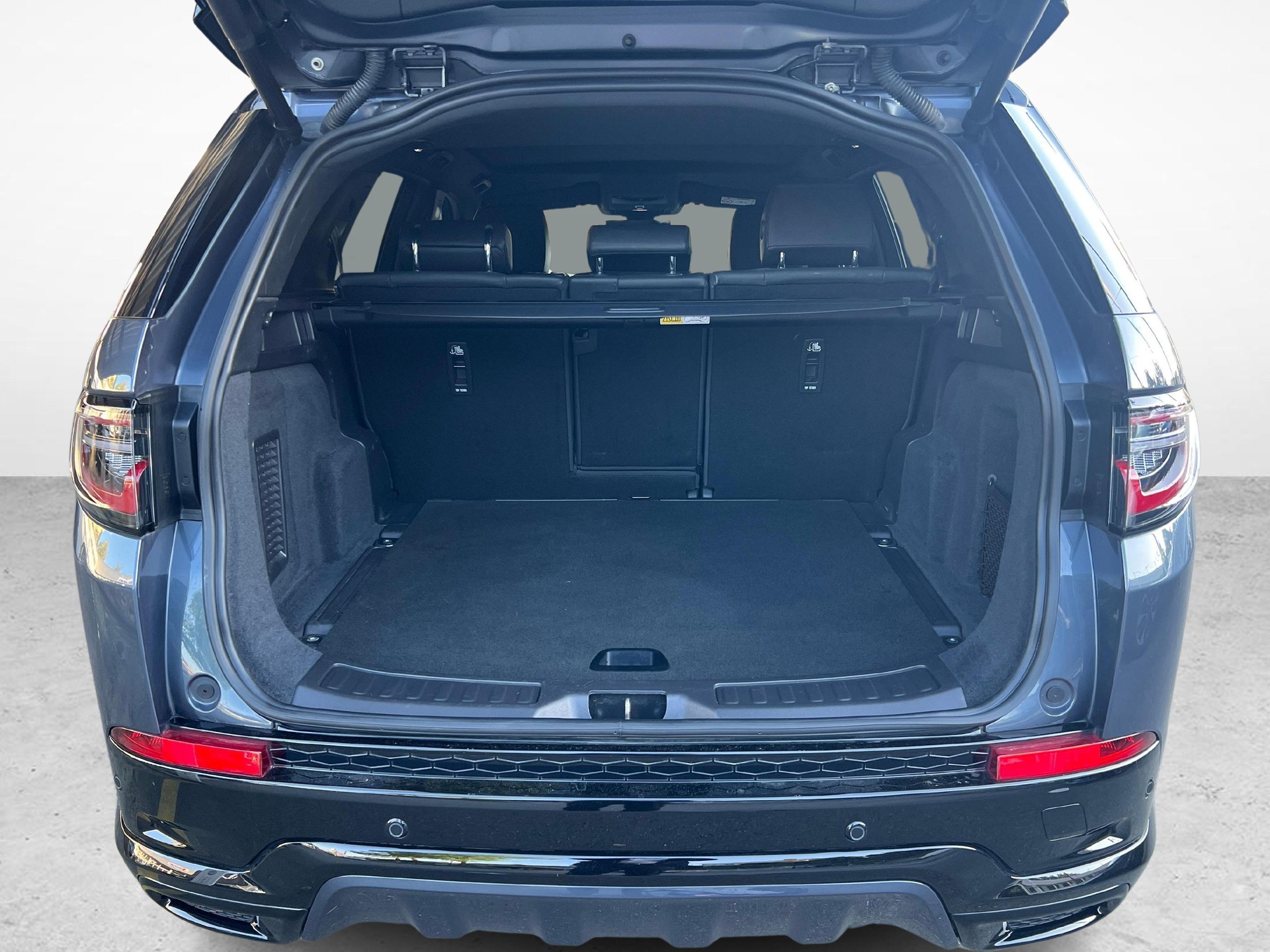 LAND ROVER Discovery Sport 2.0 I4 250 Dynamic HSE-image-11