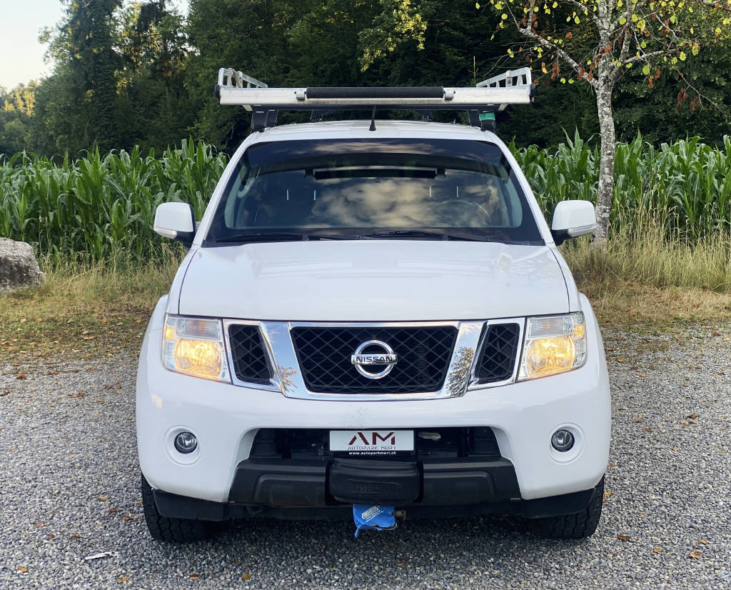 NISSAN Navara 2.5 dCi Double Cab SE-image-1