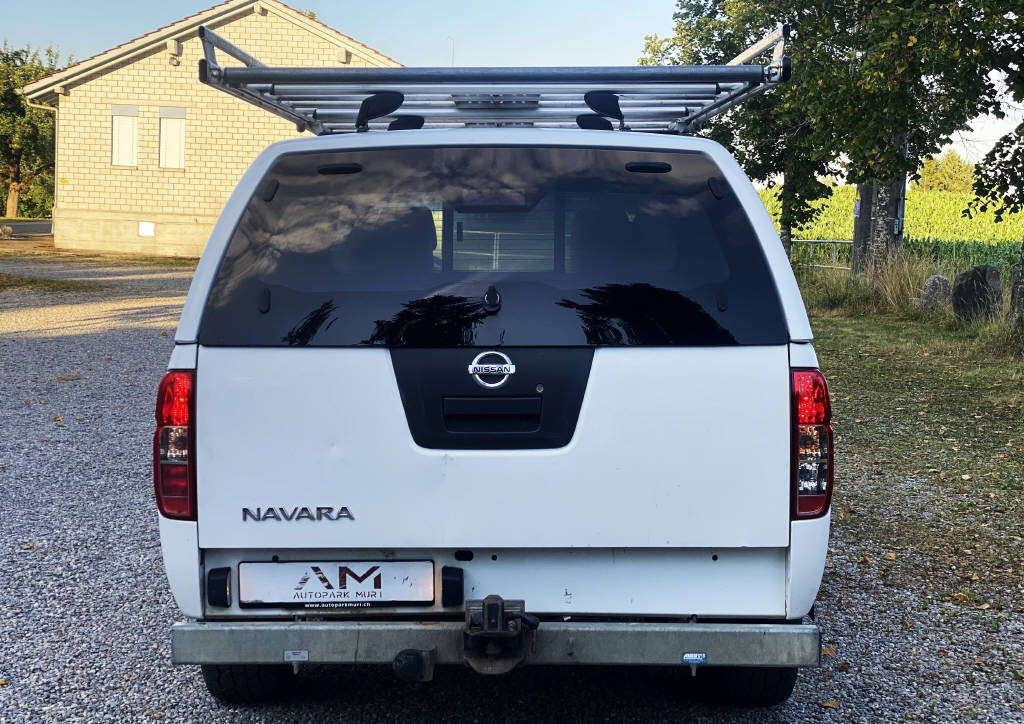 NISSAN Navara 2.5 dCi Double Cab SE-image-12