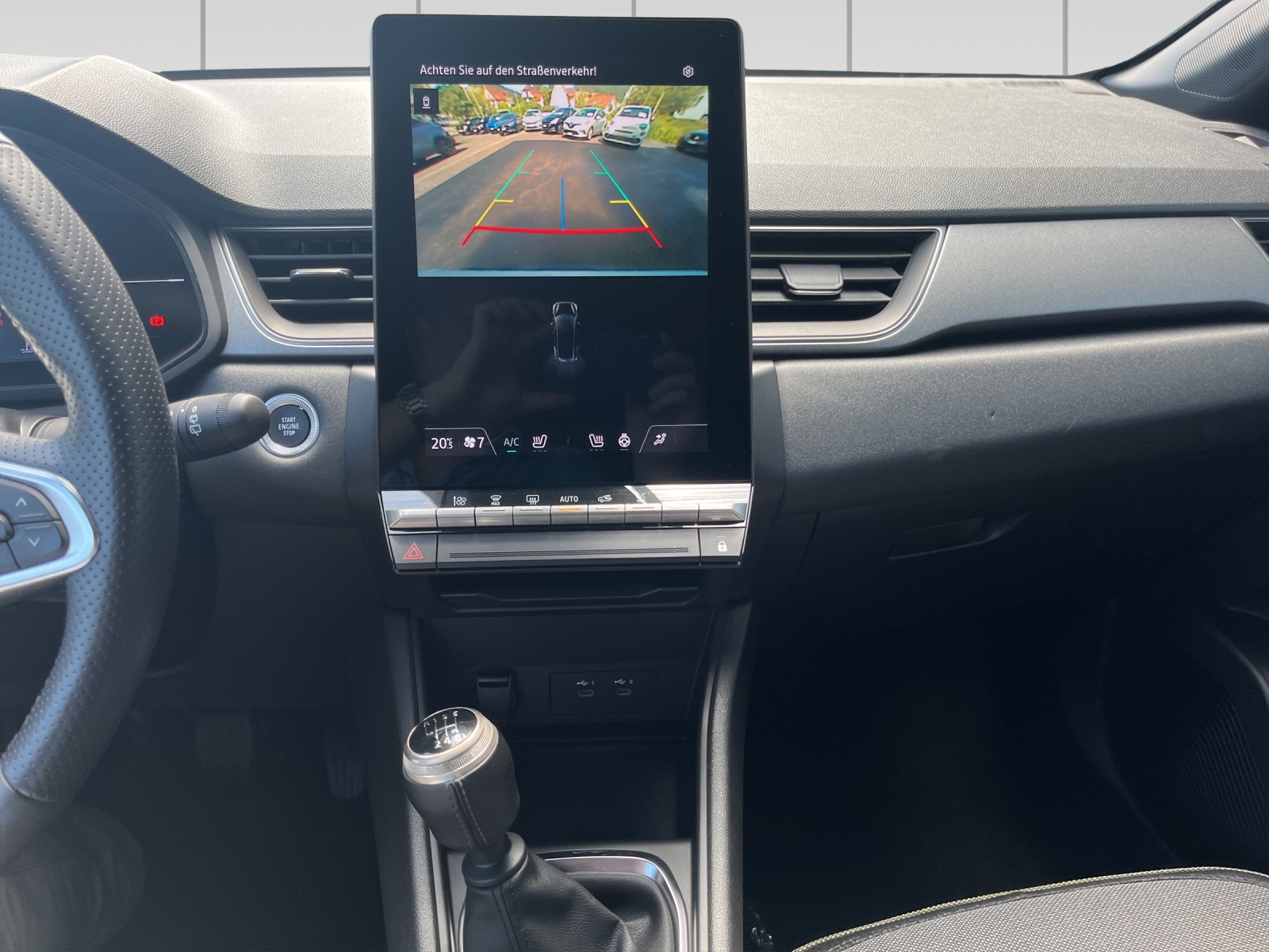 RENAULT Captur 1.3 TCe Techno-image-10