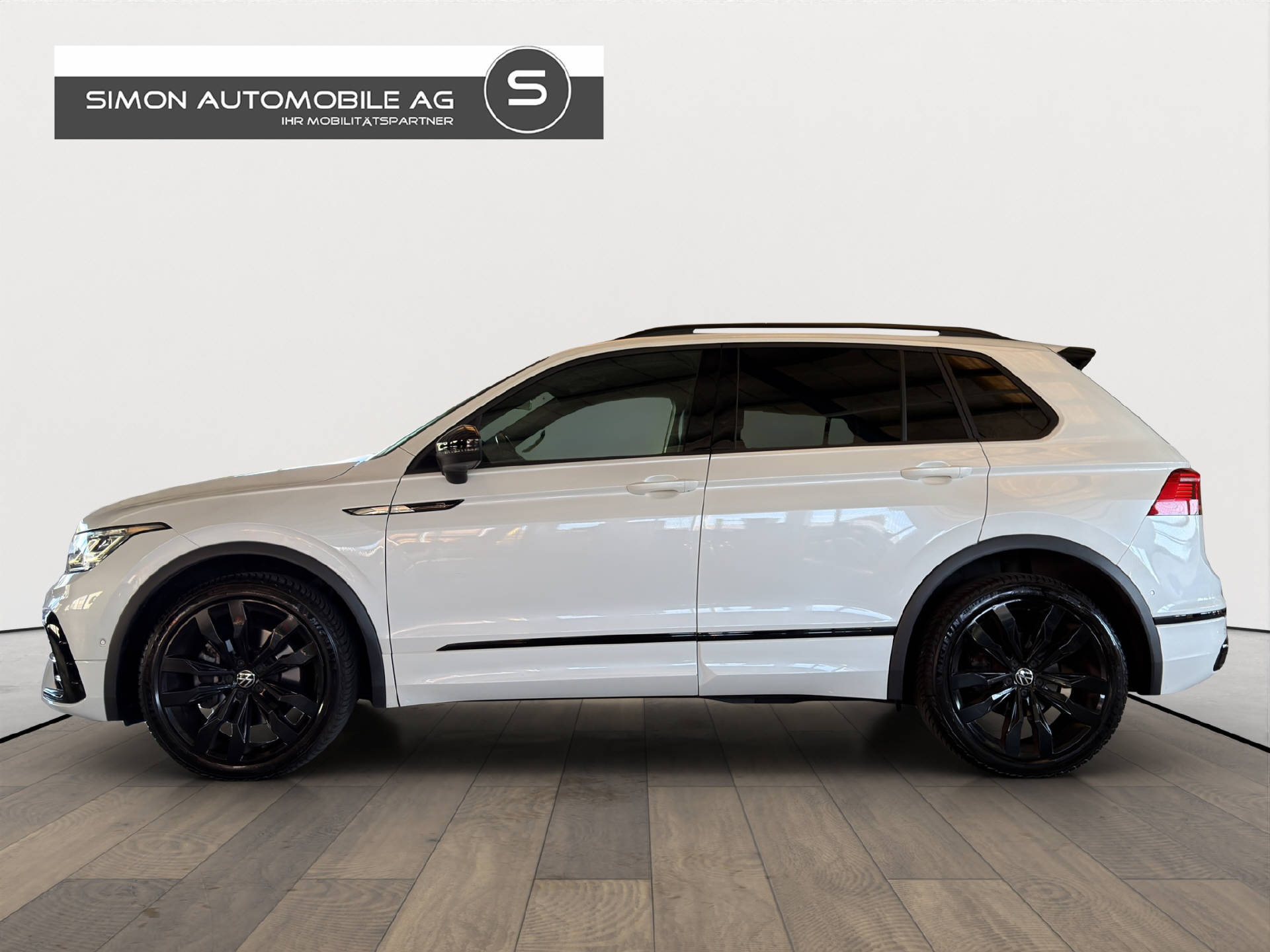 VW Tiguan 2.0 TDI SCR R-Line DSG-showroom-element-2