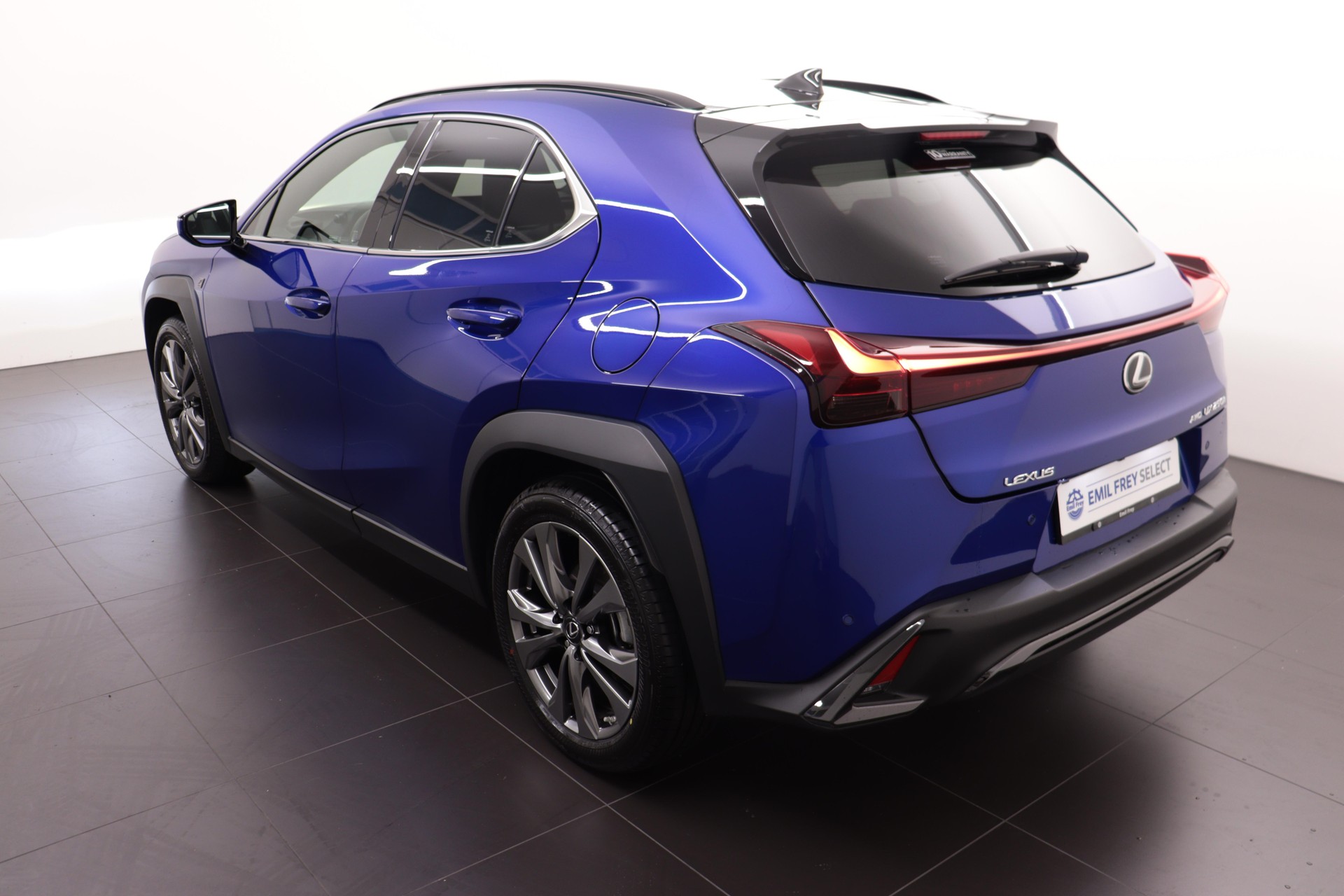 LEXUS UX 250h F-Line-image-6
