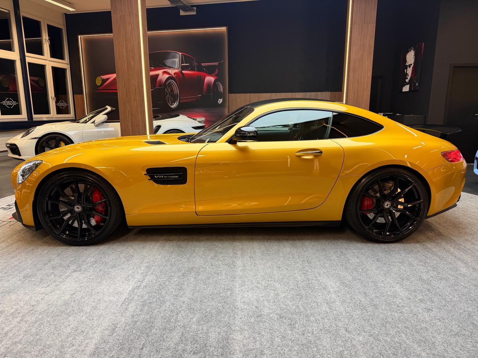 MERCEDES-BENZ AMG GT S Coupé-image-4