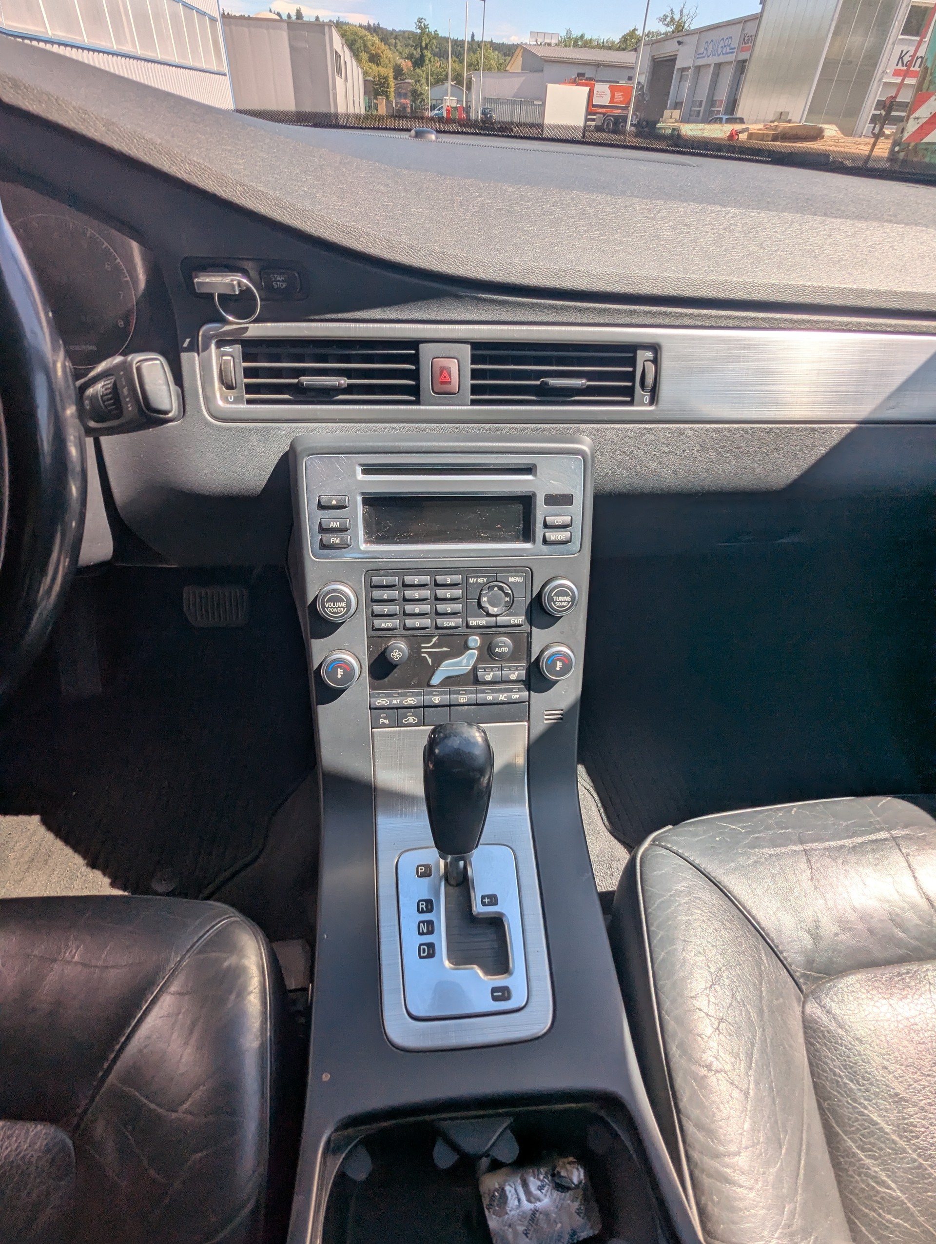 VOLVO S80 3.2 AWD Momentum Geartronic-image-26