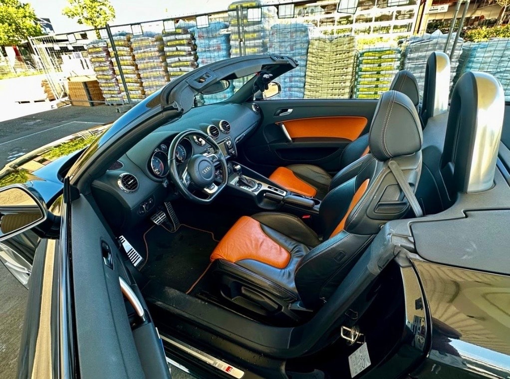AUDI TT-image-4