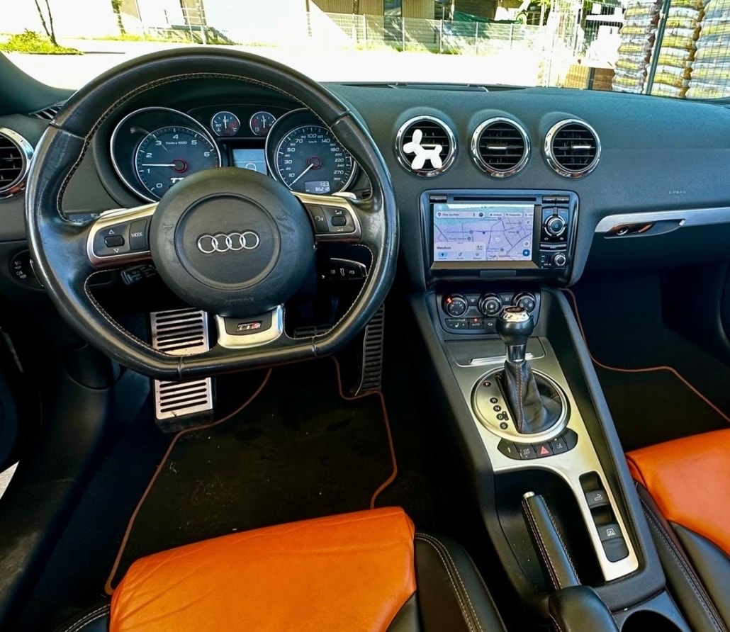 AUDI TT-image-5