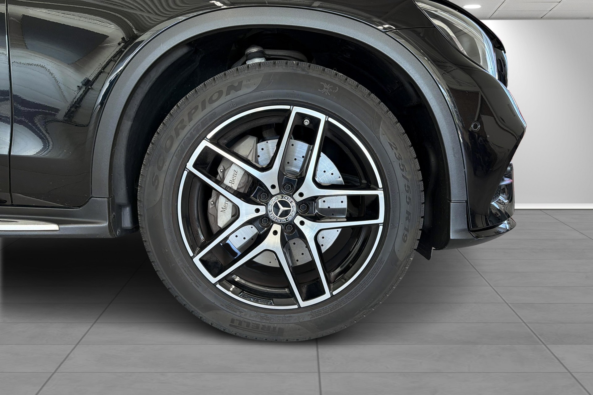 MERCEDES-BENZ GLC Coupé 250 AMG Line 4Matic 9G-Tronic-image-3