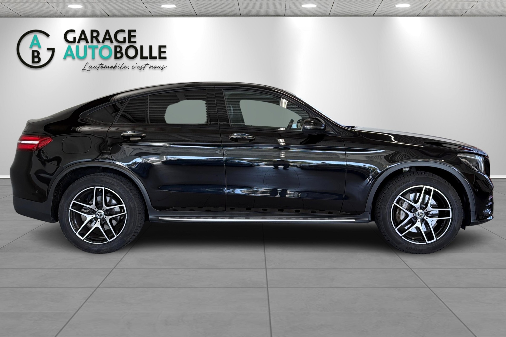 MERCEDES-BENZ GLC Coupé 250 AMG Line 4Matic 9G-Tronic-image-2