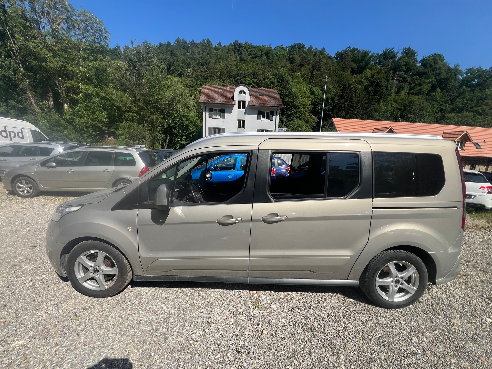 FORD Grand Tourneo Connect 1.5 TDCi Titanium Powershift-image-7