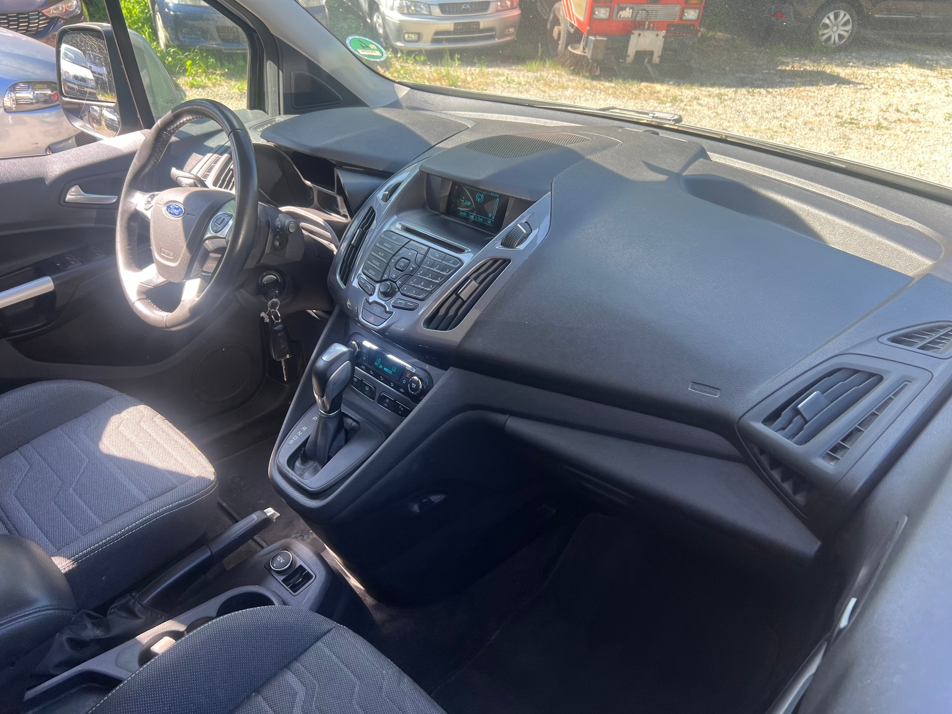 FORD Grand Tourneo Connect 1.5 TDCi Titanium Powershift-image-9