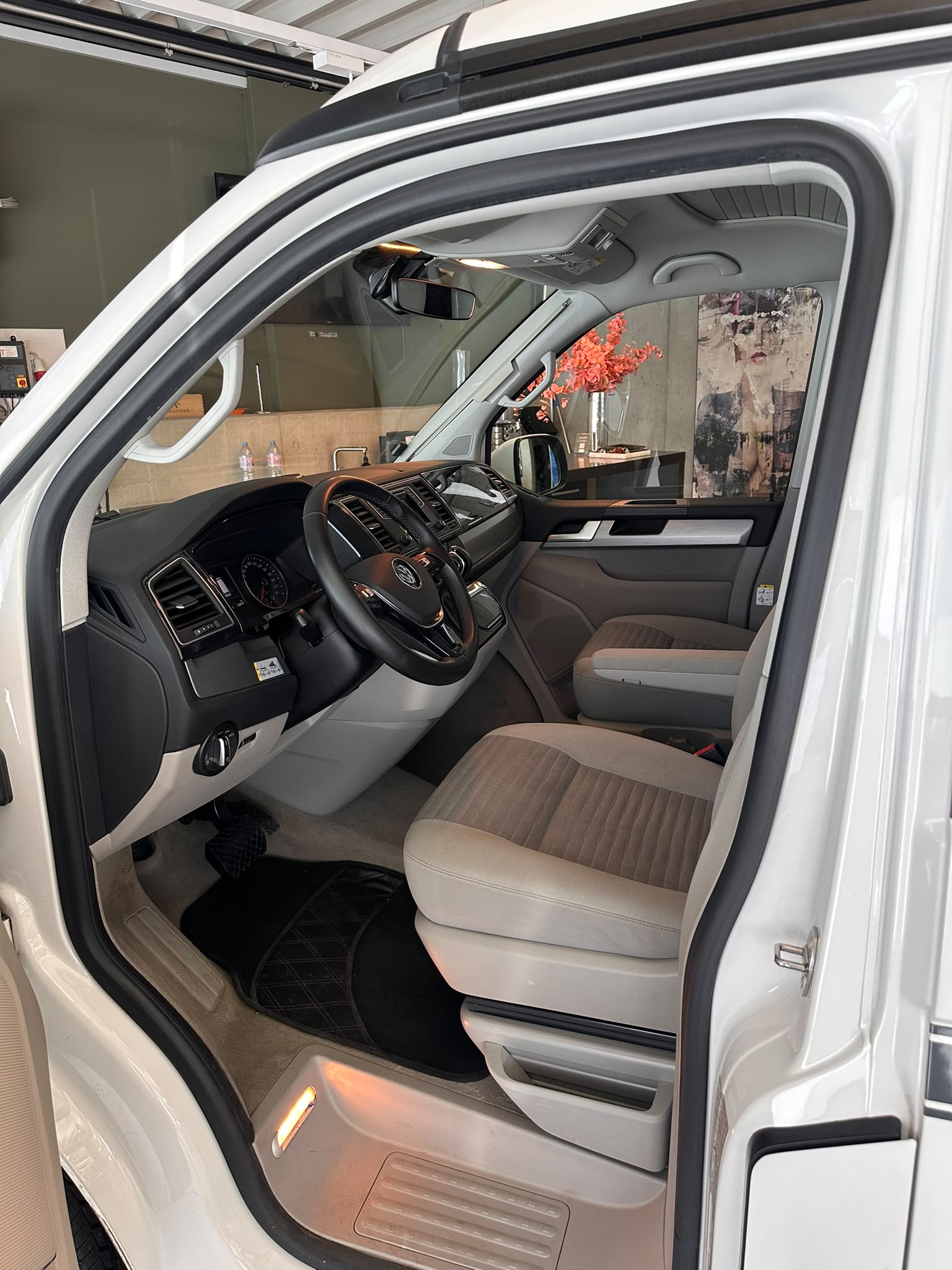 VW T6 California 2.0 TDI Ocean DSG-image-25