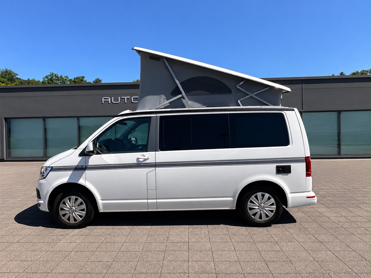 VW T6 California 2.0 TDI Ocean DSG-image-0